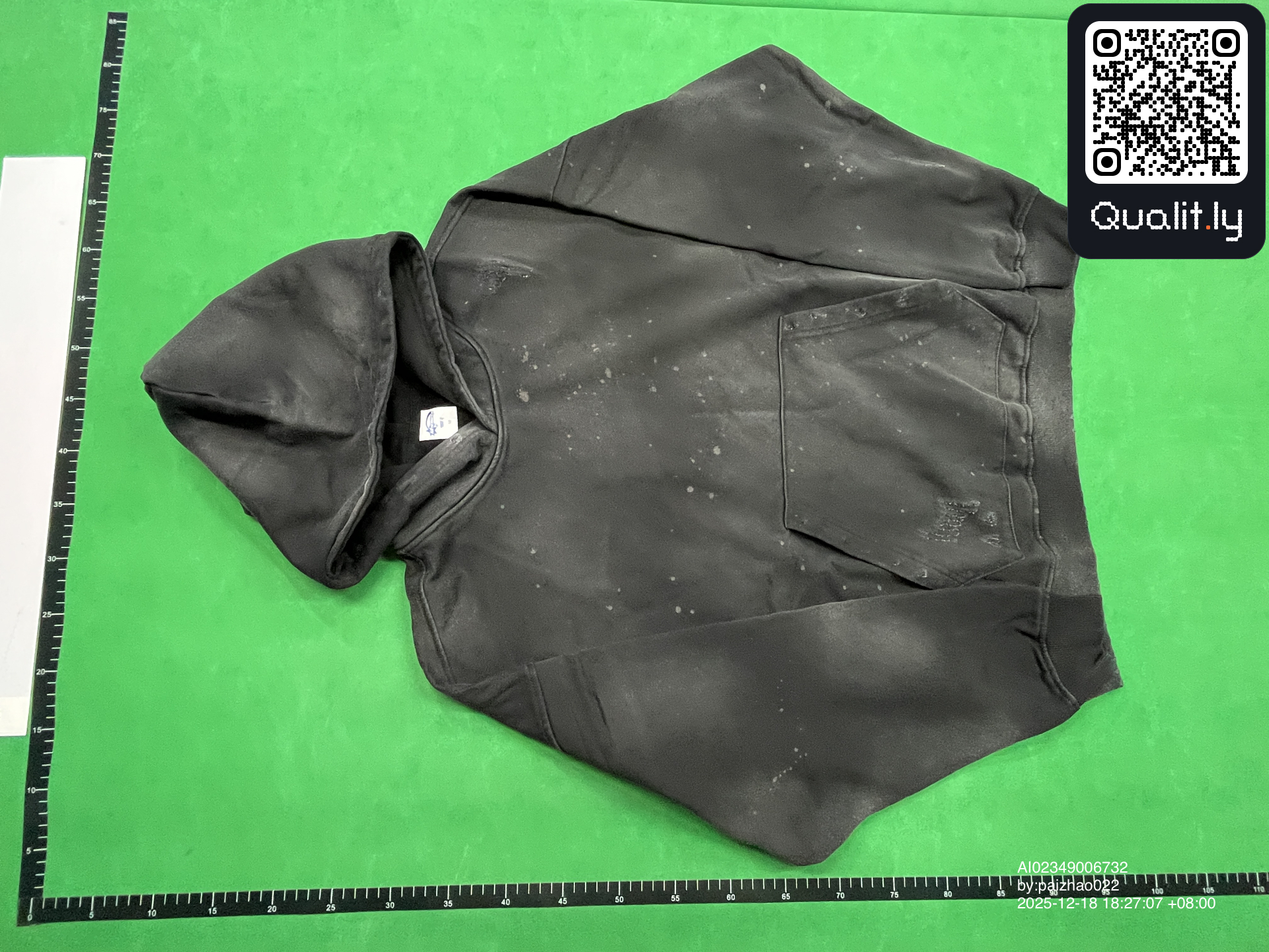 Jacket QC photo 3 of 10