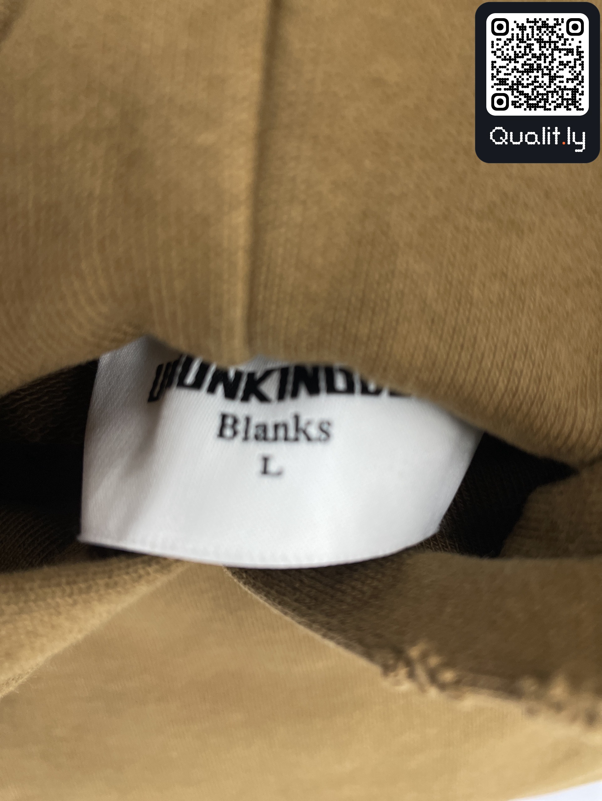 Hoodie QC photo 2 of 38
