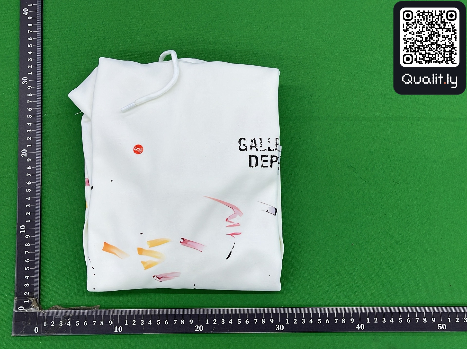 Hoodie QC photo 2 of 25