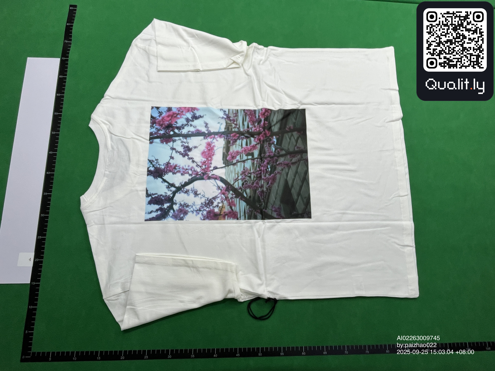 Camiseta — foto QC 3 de 10