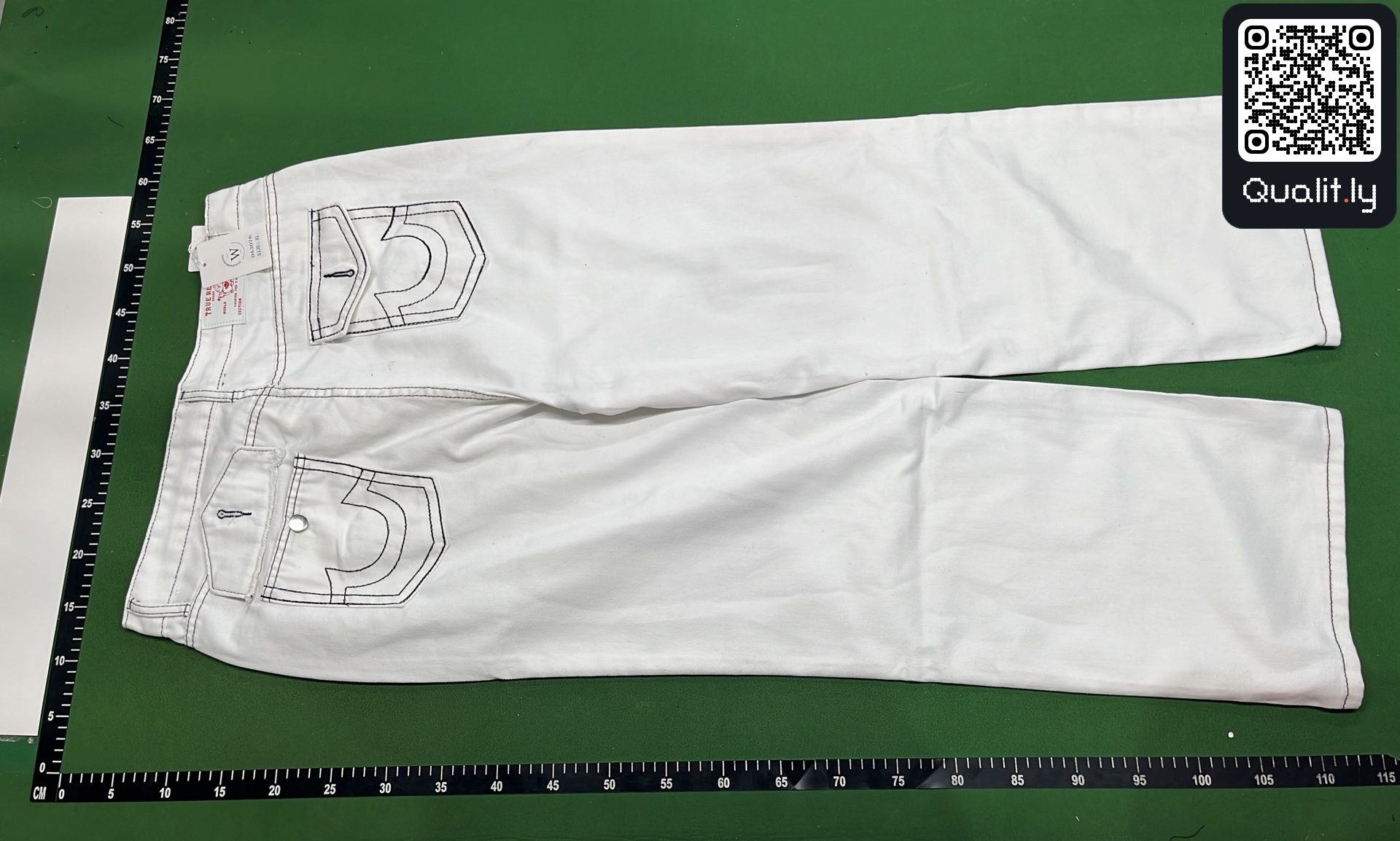 Jeans — QC-foto 3 av 38