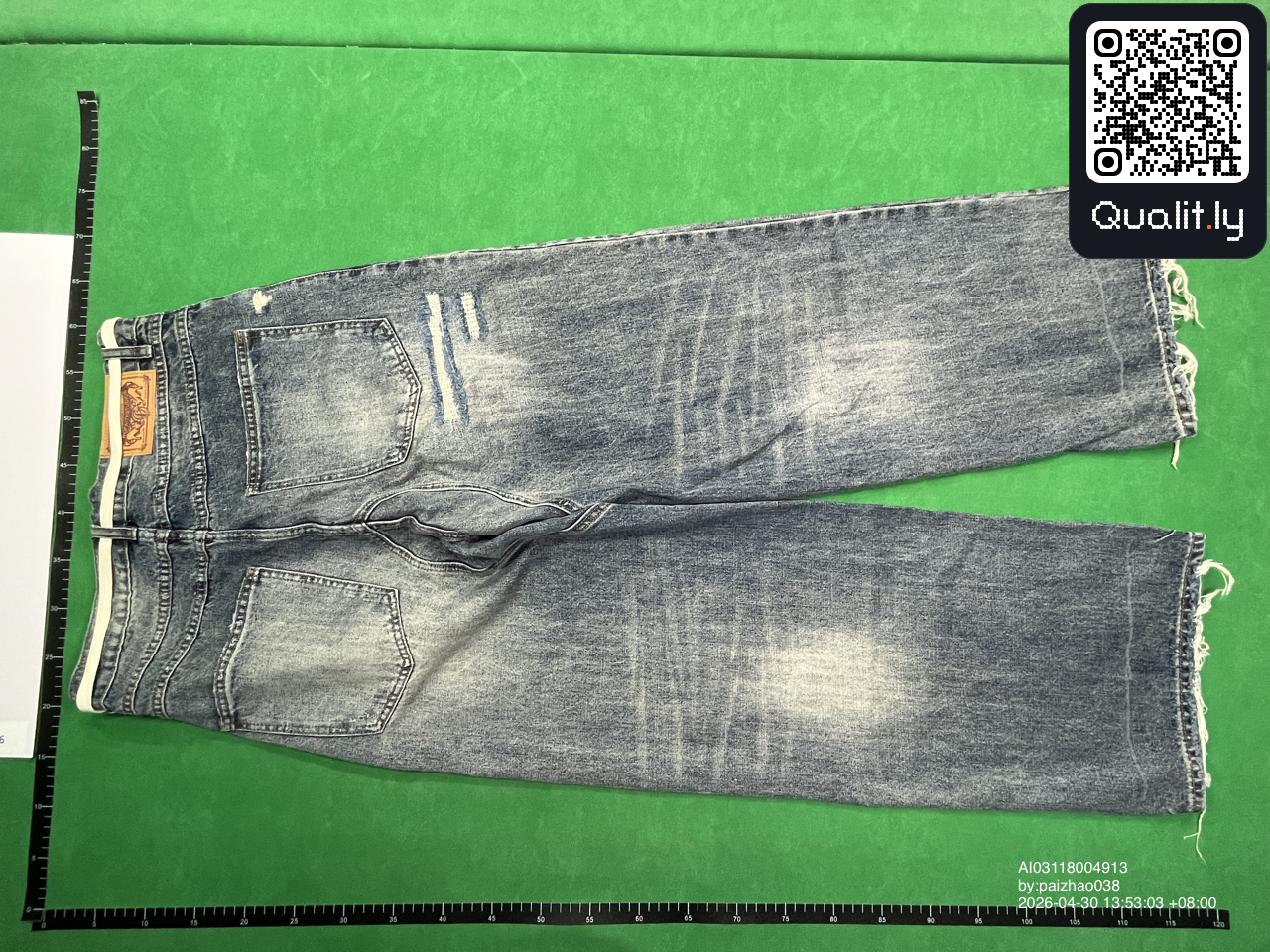 牛仔裤 QC 照片 2 / 4