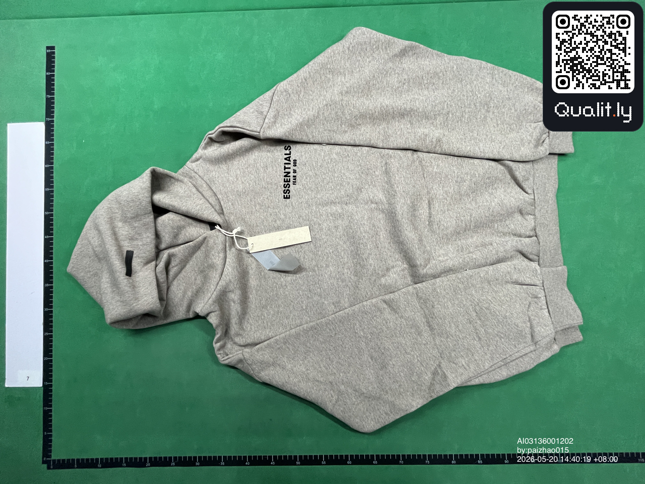 Hoodie — QC-foto 2 av 66