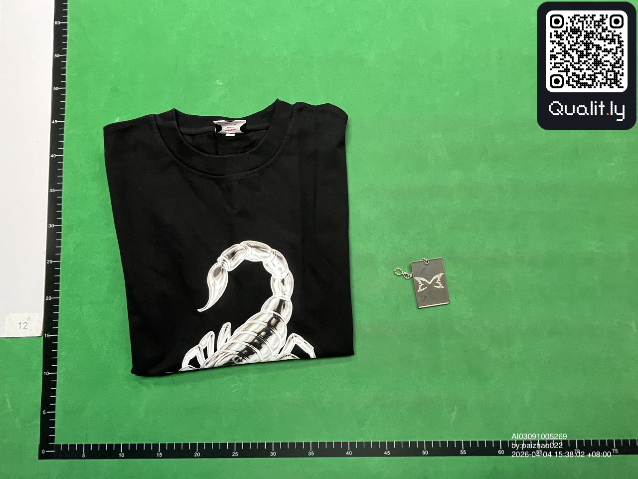 T-shirt QC photo 1 of 20