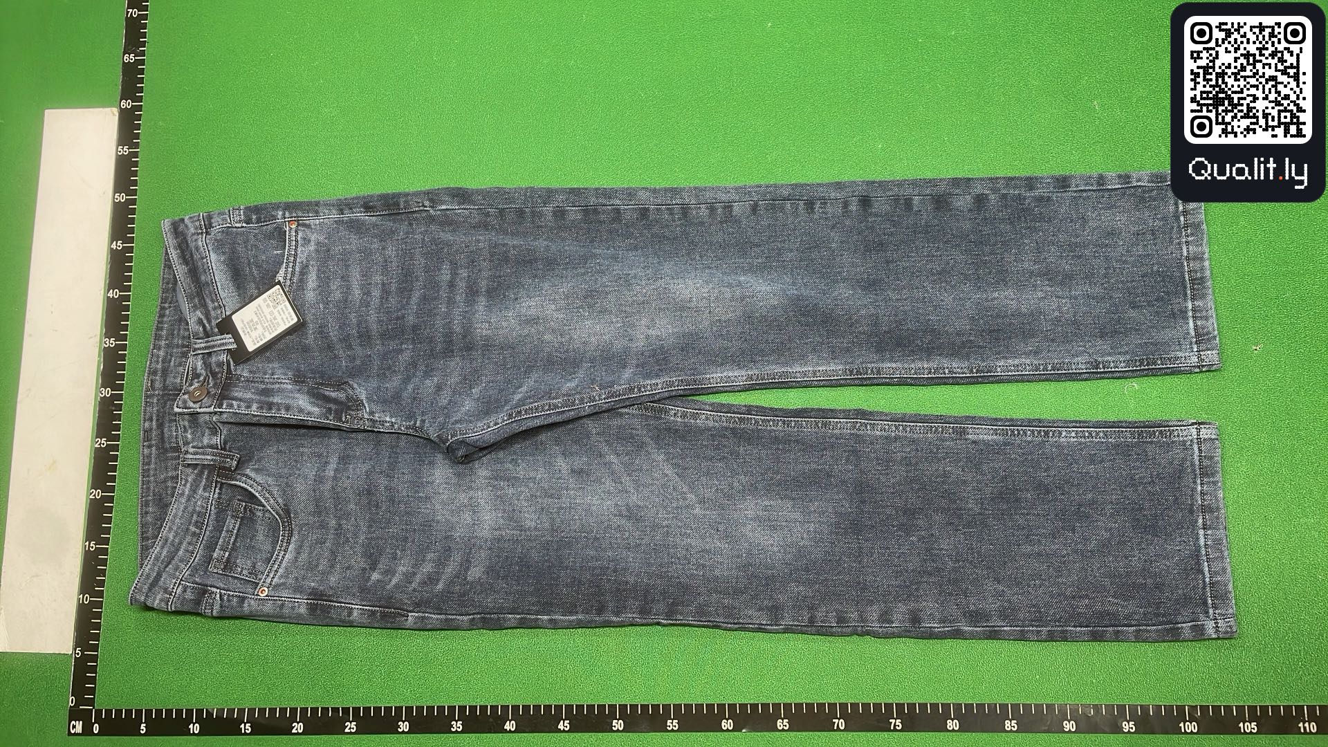 Jeans QC photo 2 of 8