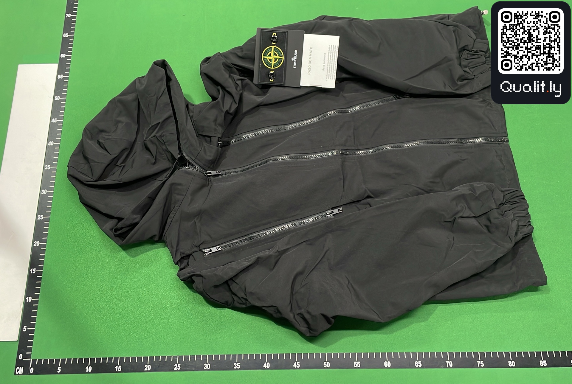 Foto QC 2 di 4