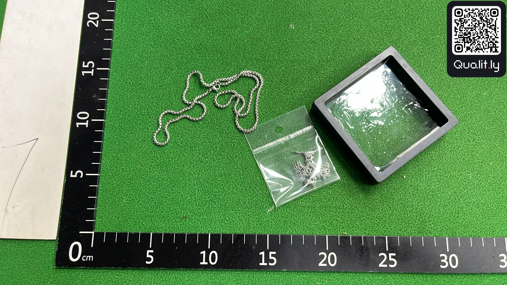 Bijou — photo QC 3 sur 3
