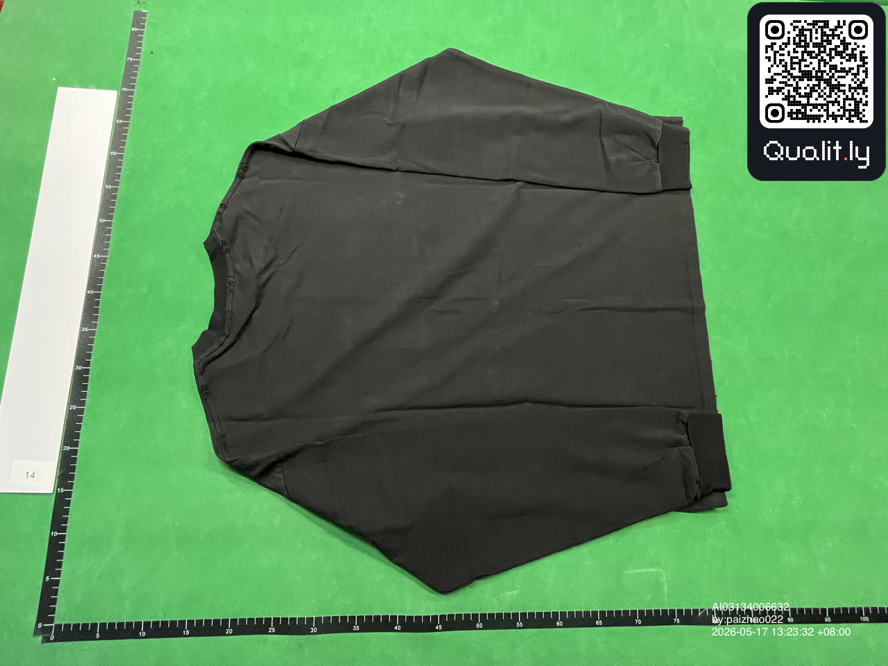 Camiseta — foto QC 2 de 10