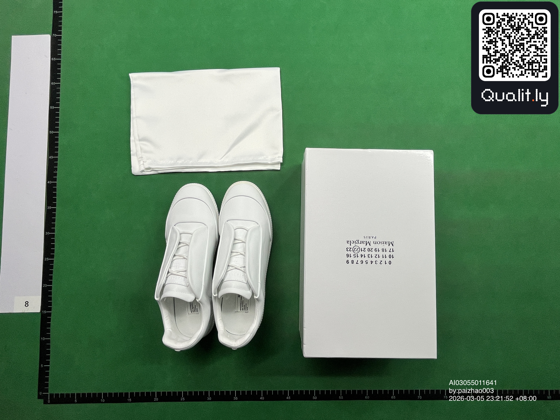 Sneakers — foto QC 1 di 108