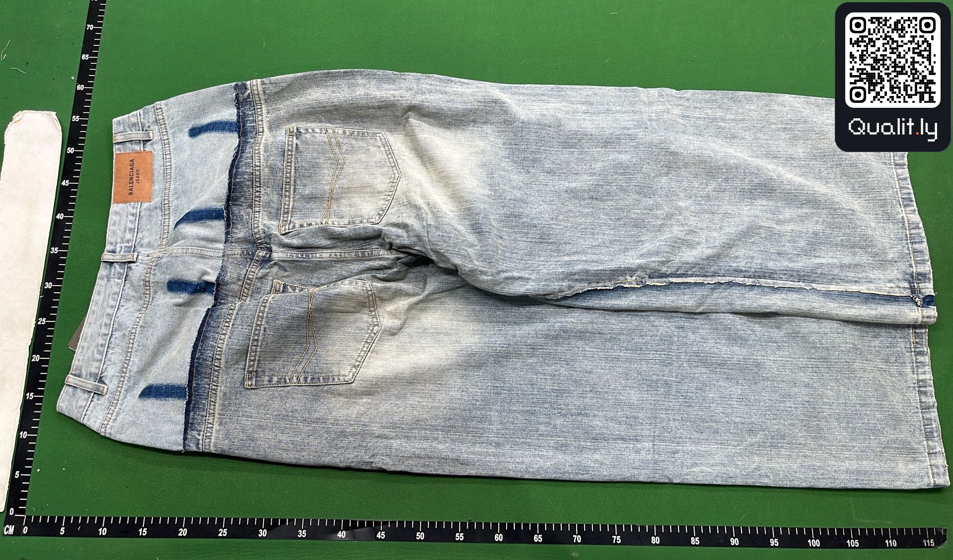 Jeans — QC-foto 3 van 4