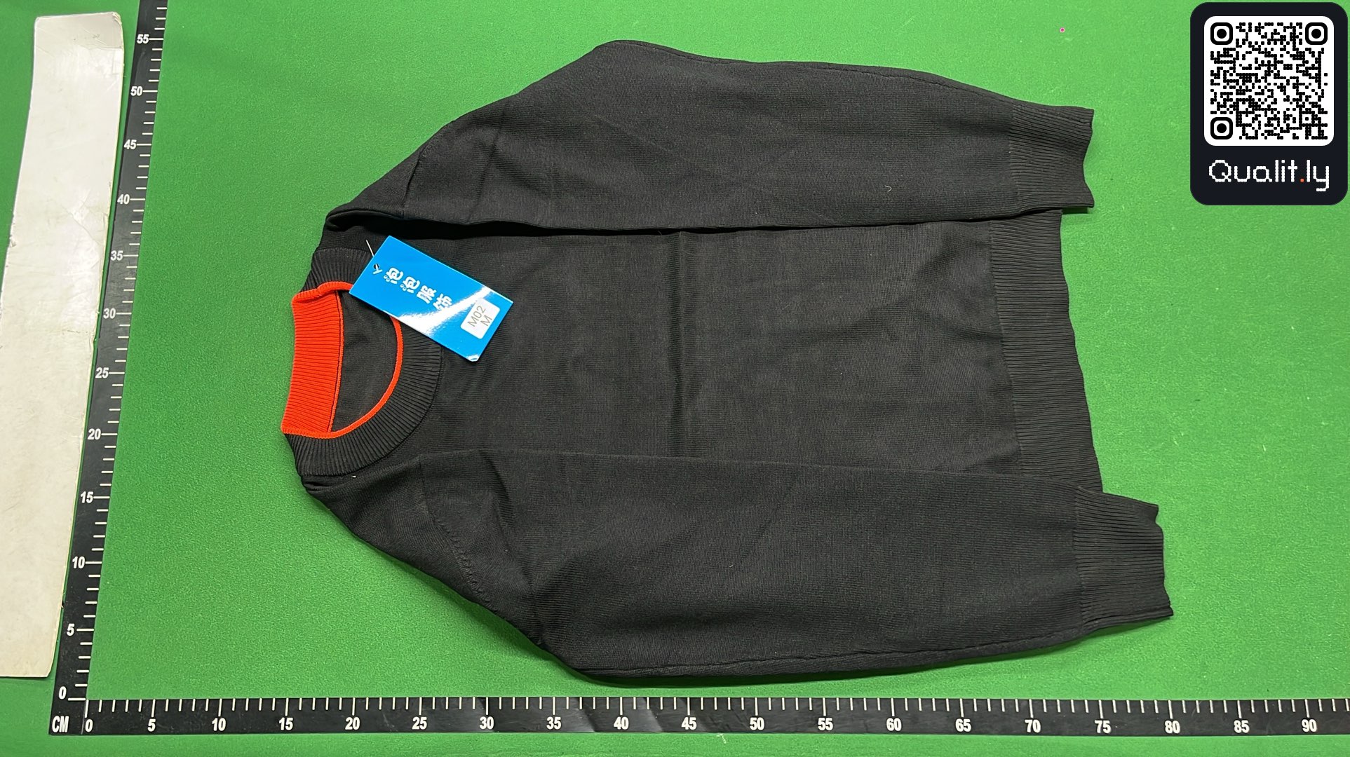 Sweater QC photo 2 of 16
