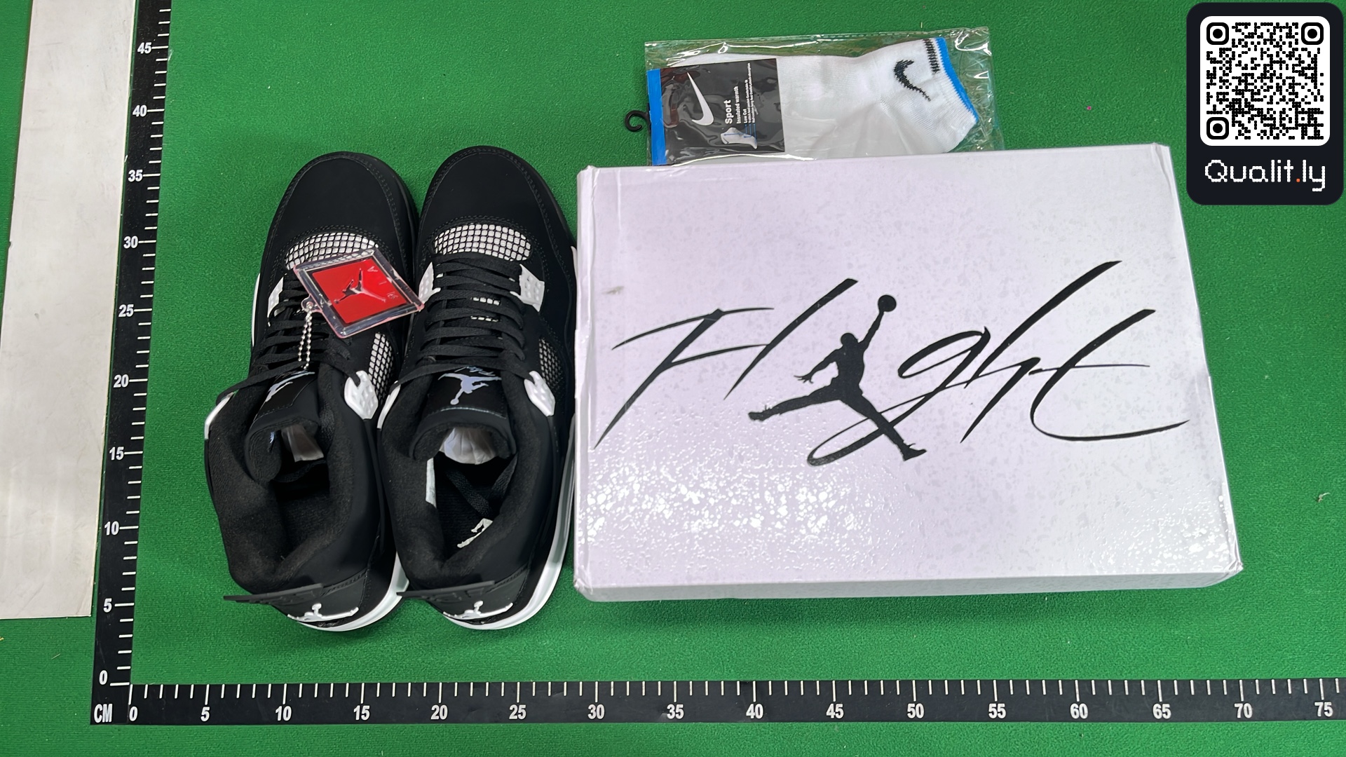 Sneakers — foto QC 1 di 6