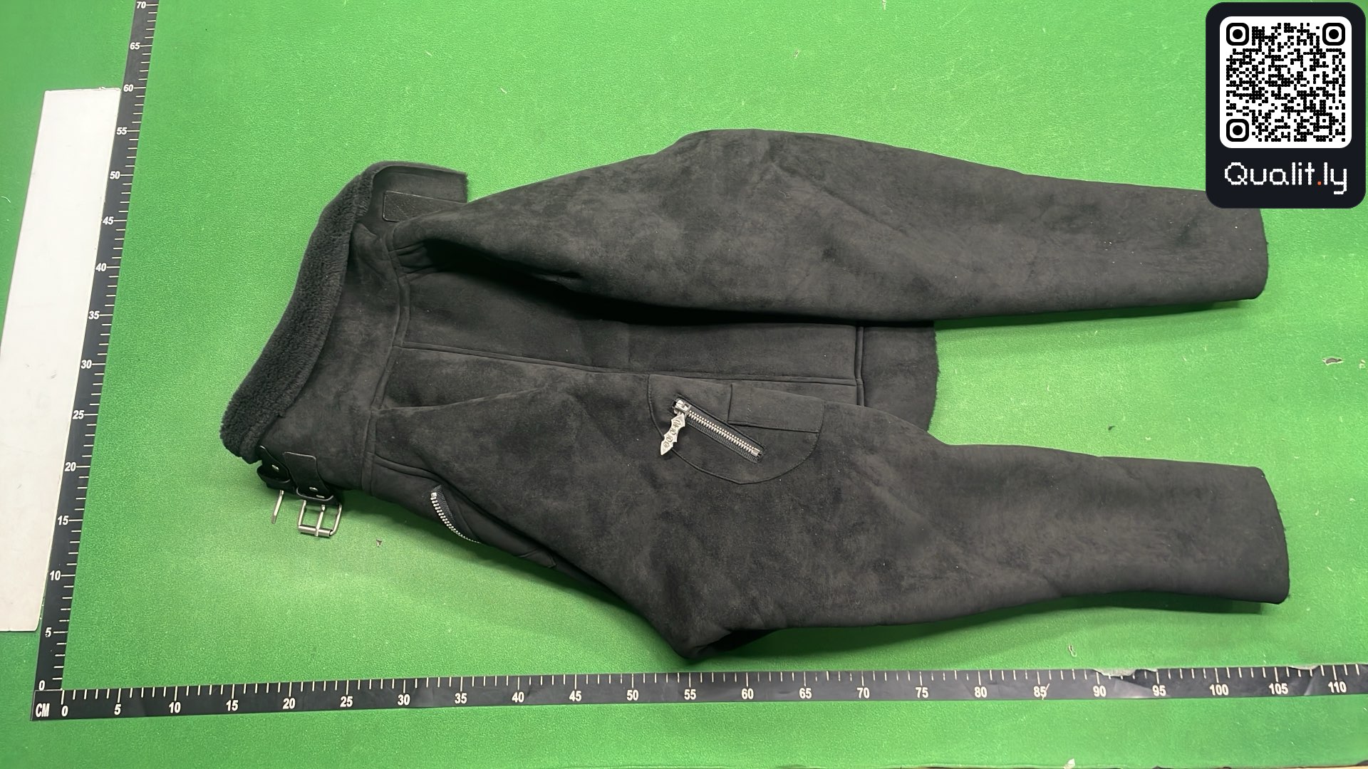 Jacket QC photo 3 of 8
