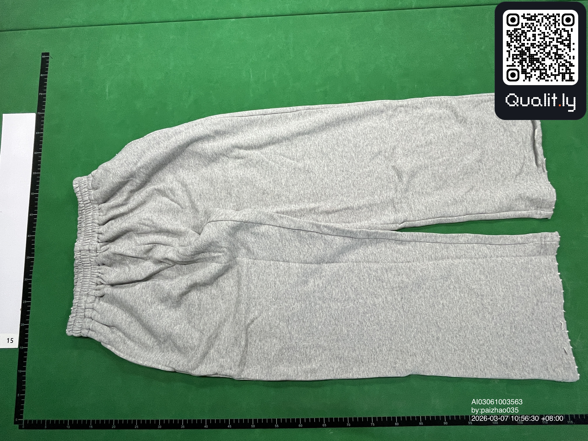 Pantaloni — foto QC 3 di 16
