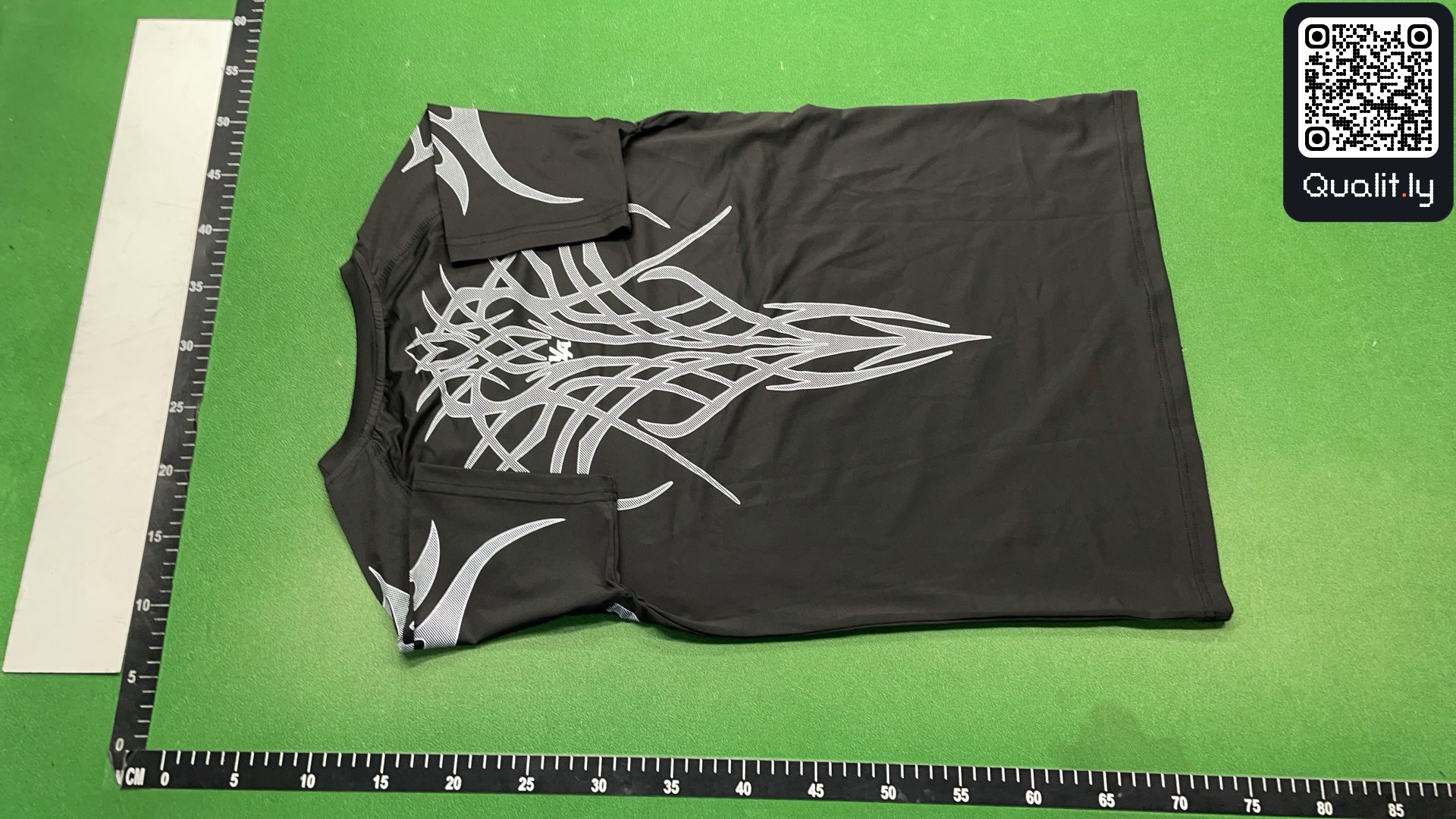 T-shirt — QC-foto 3 van 4