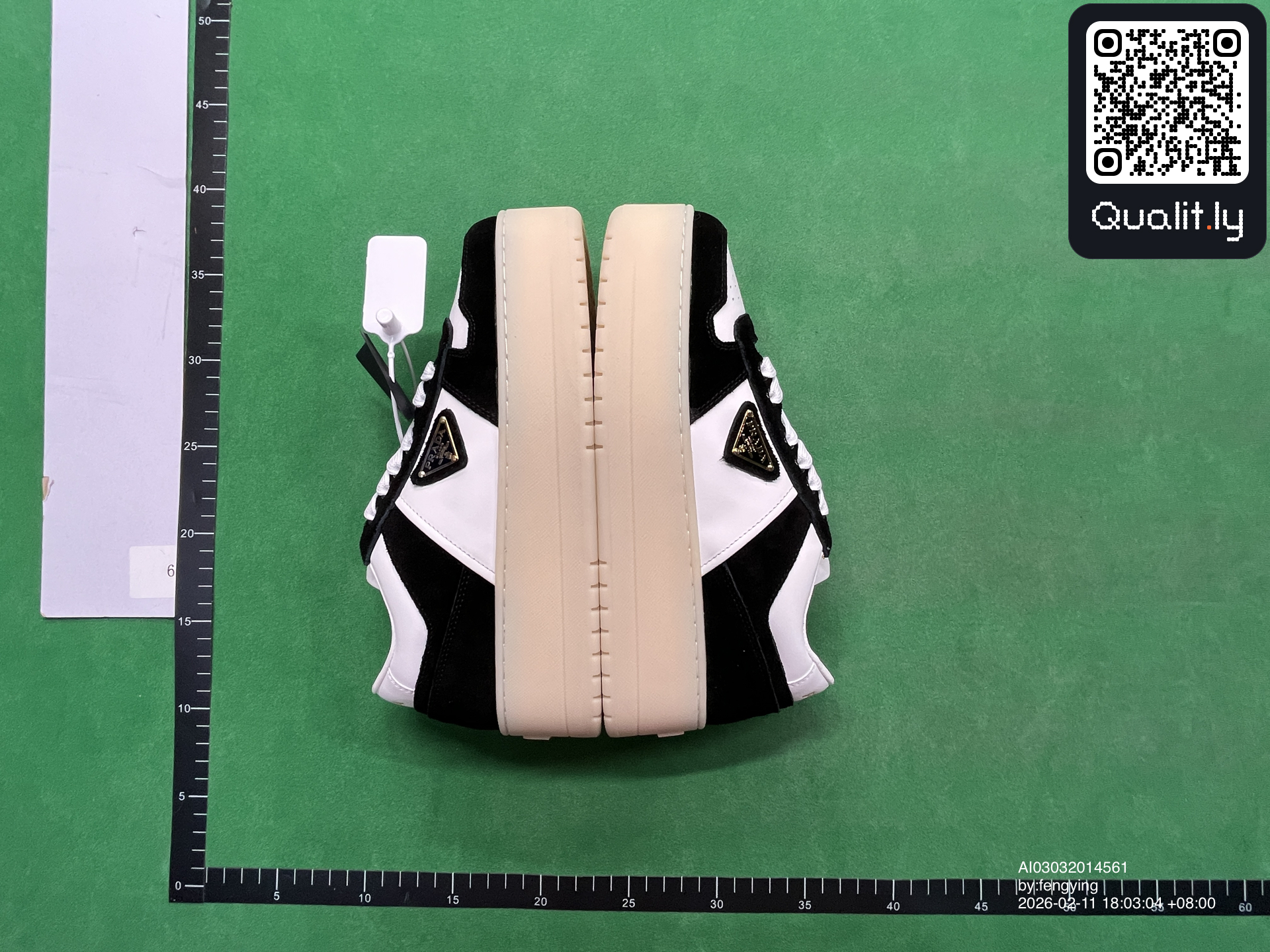 球鞋 QC 照片 2 / 24