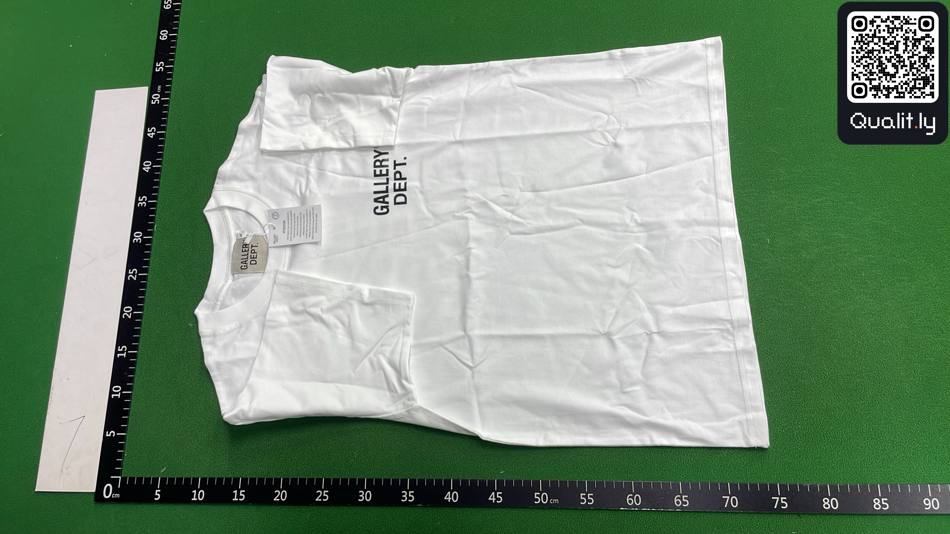 T-shirt QC photo 2 of 256