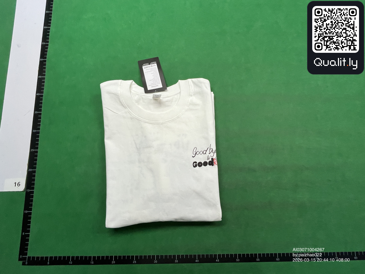 T-shirt — foto QC 2 di 54