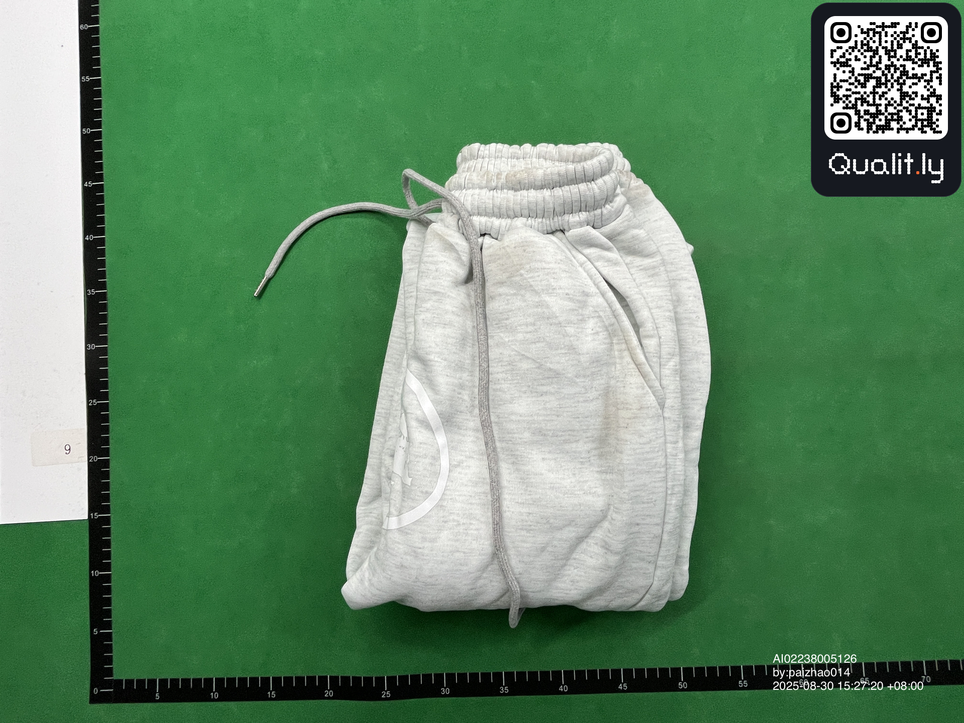 Sweatshirt — QC-foto 1 av 16