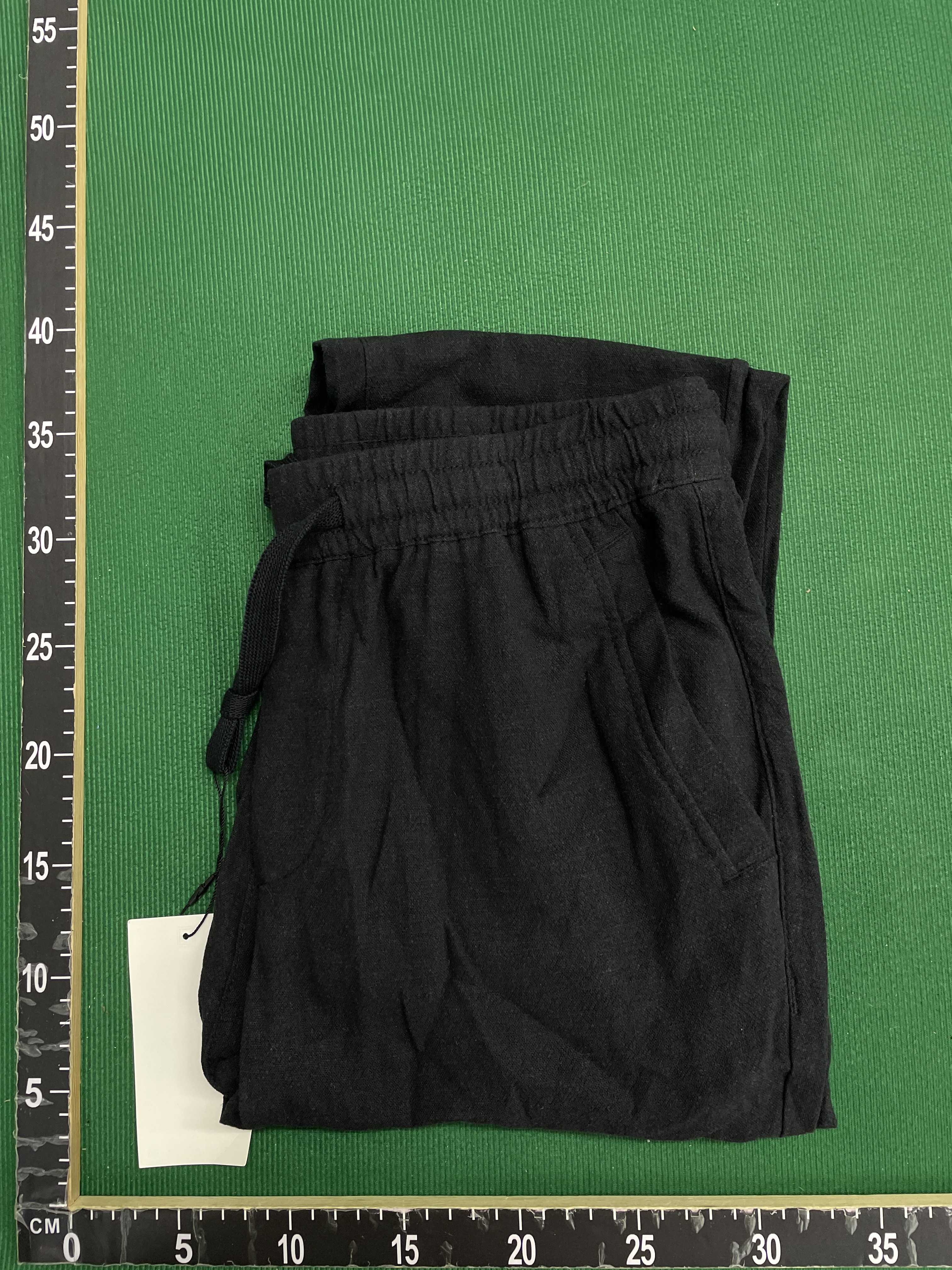 Pants QC photo 1 of 11