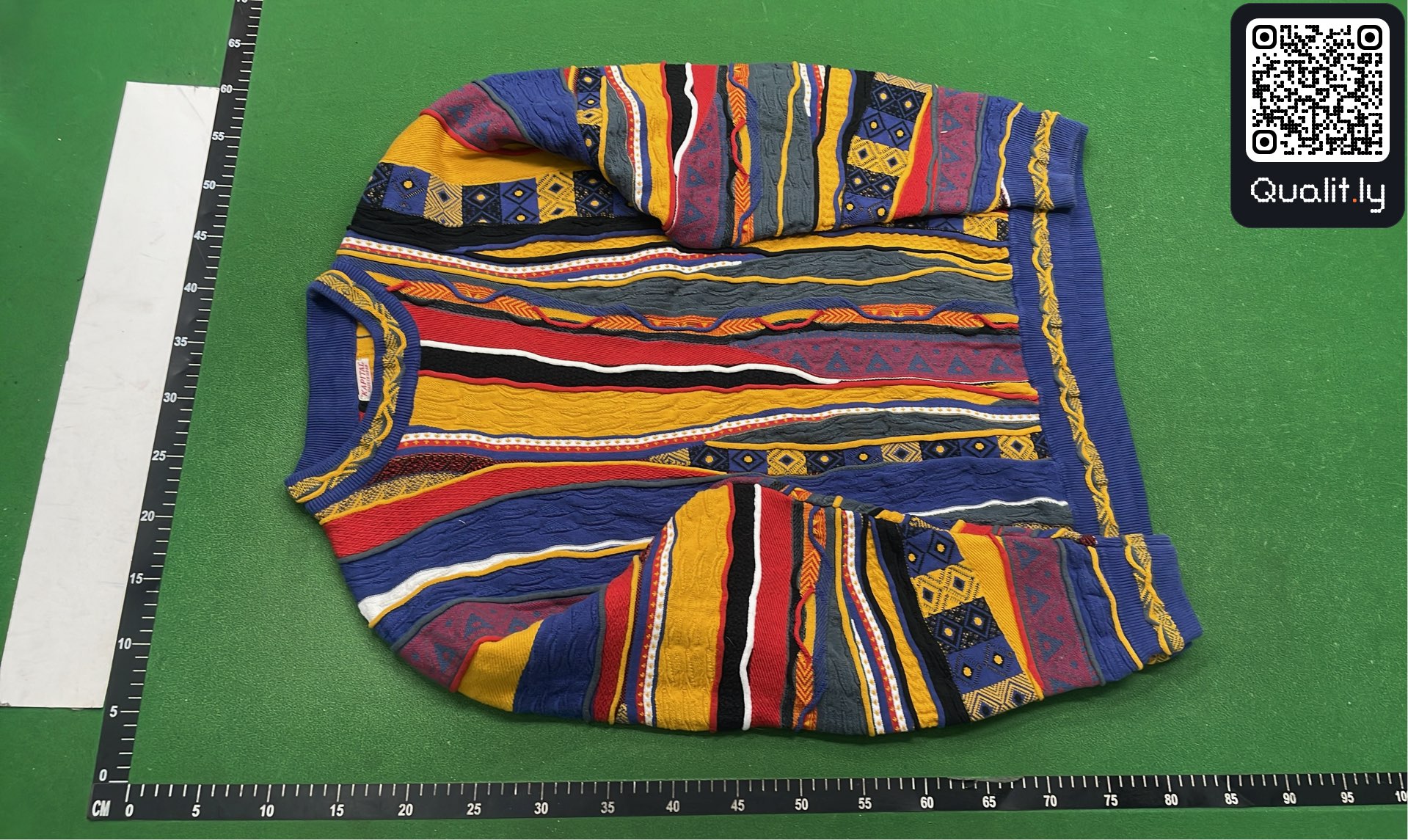 Sweater QC photo 2 of 4
