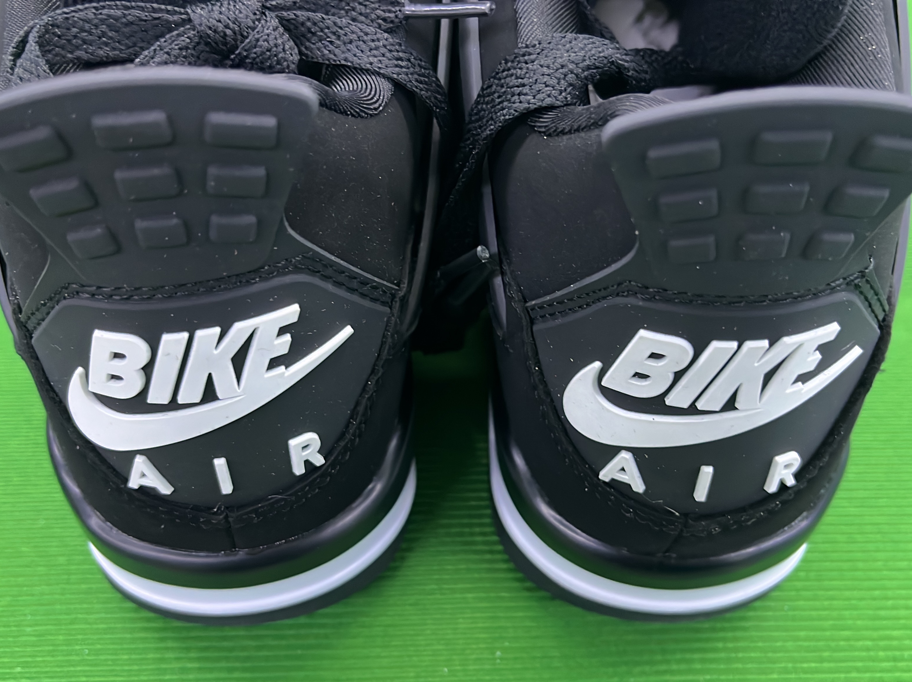 Sneaker — QC-Foto 2 von 6