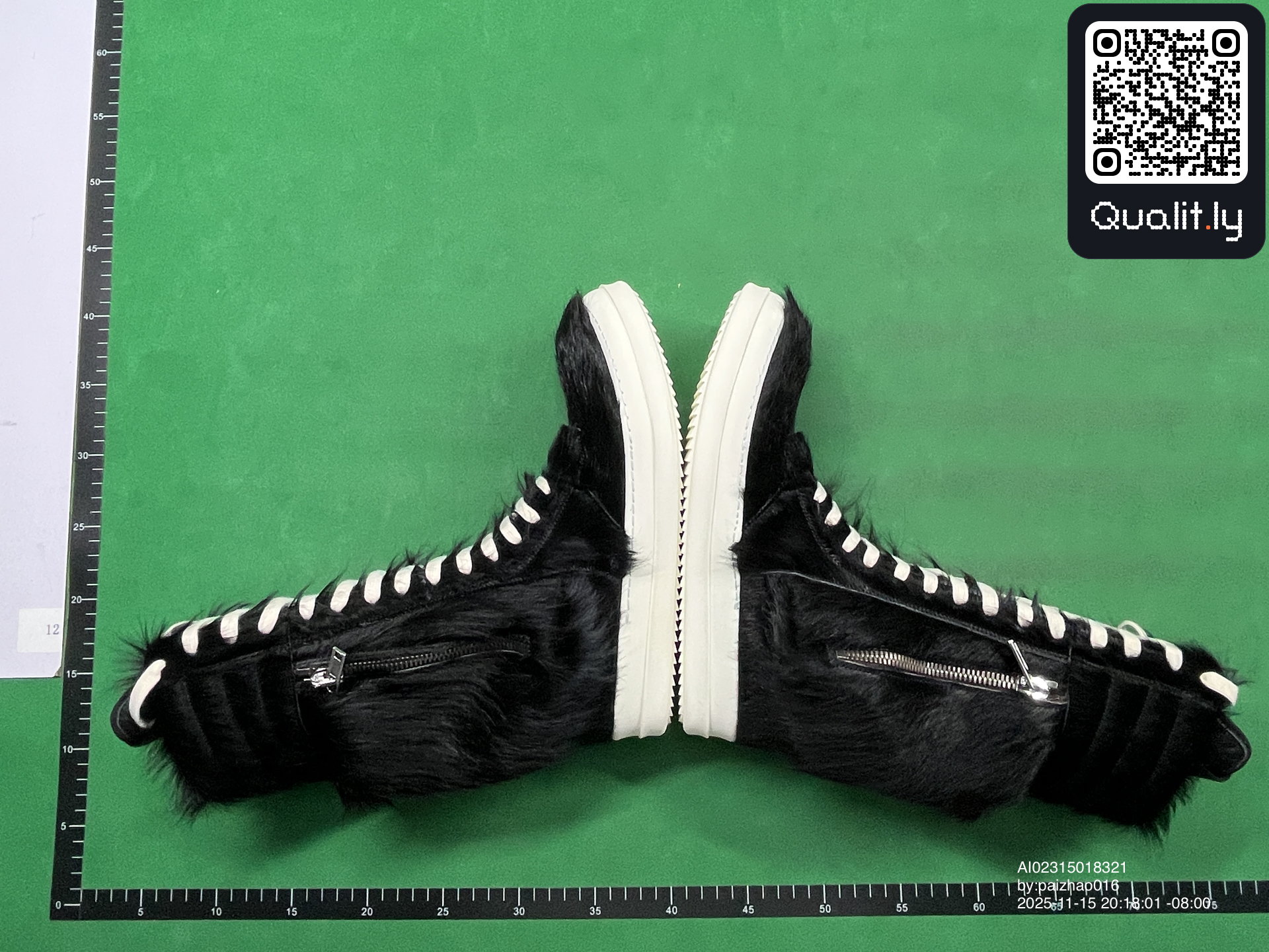 Sneakers — QC-foto 2 van 18