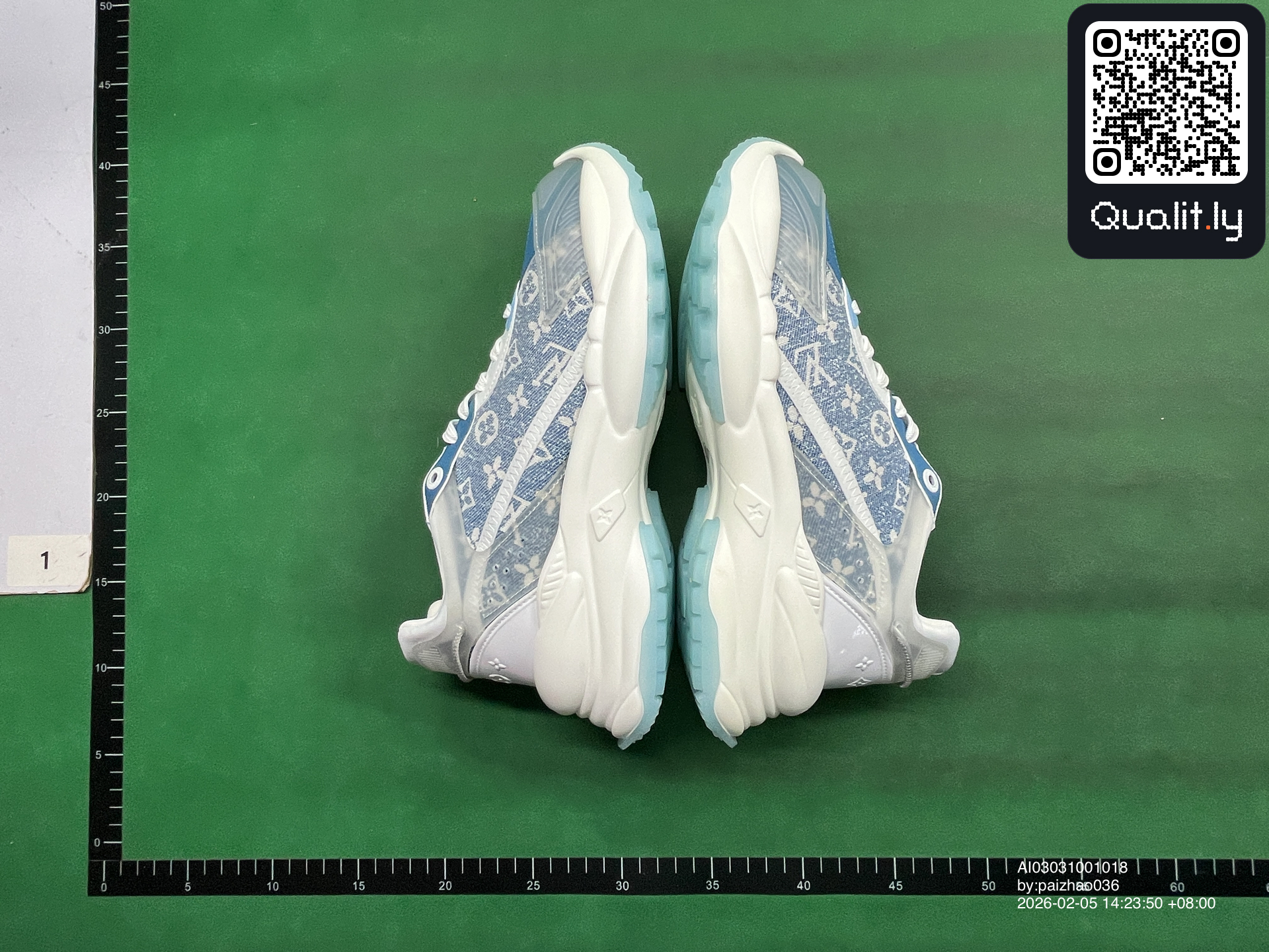 球鞋 QC 照片 2 / 12