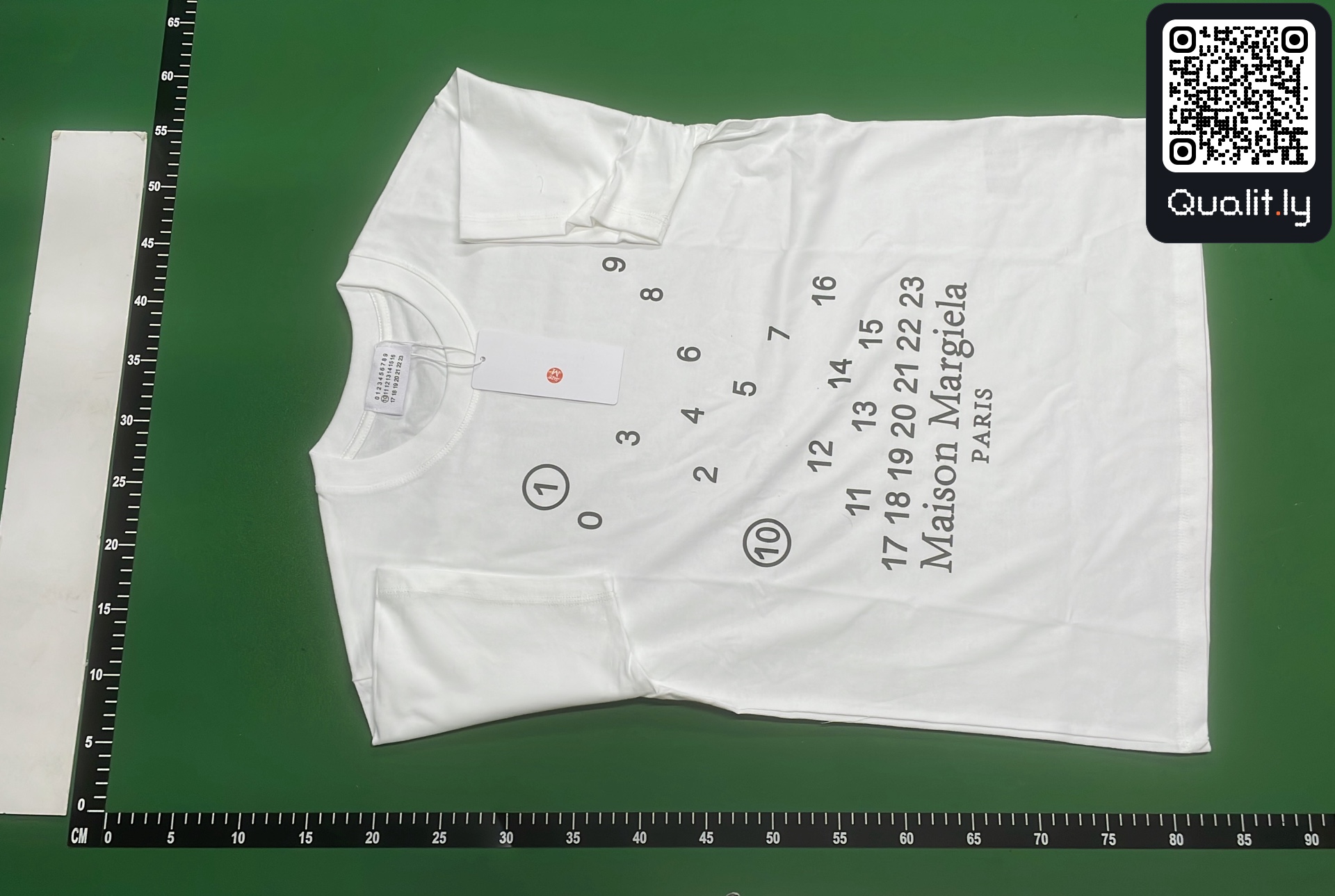 T-Shirt — QC-Foto 2 von 8