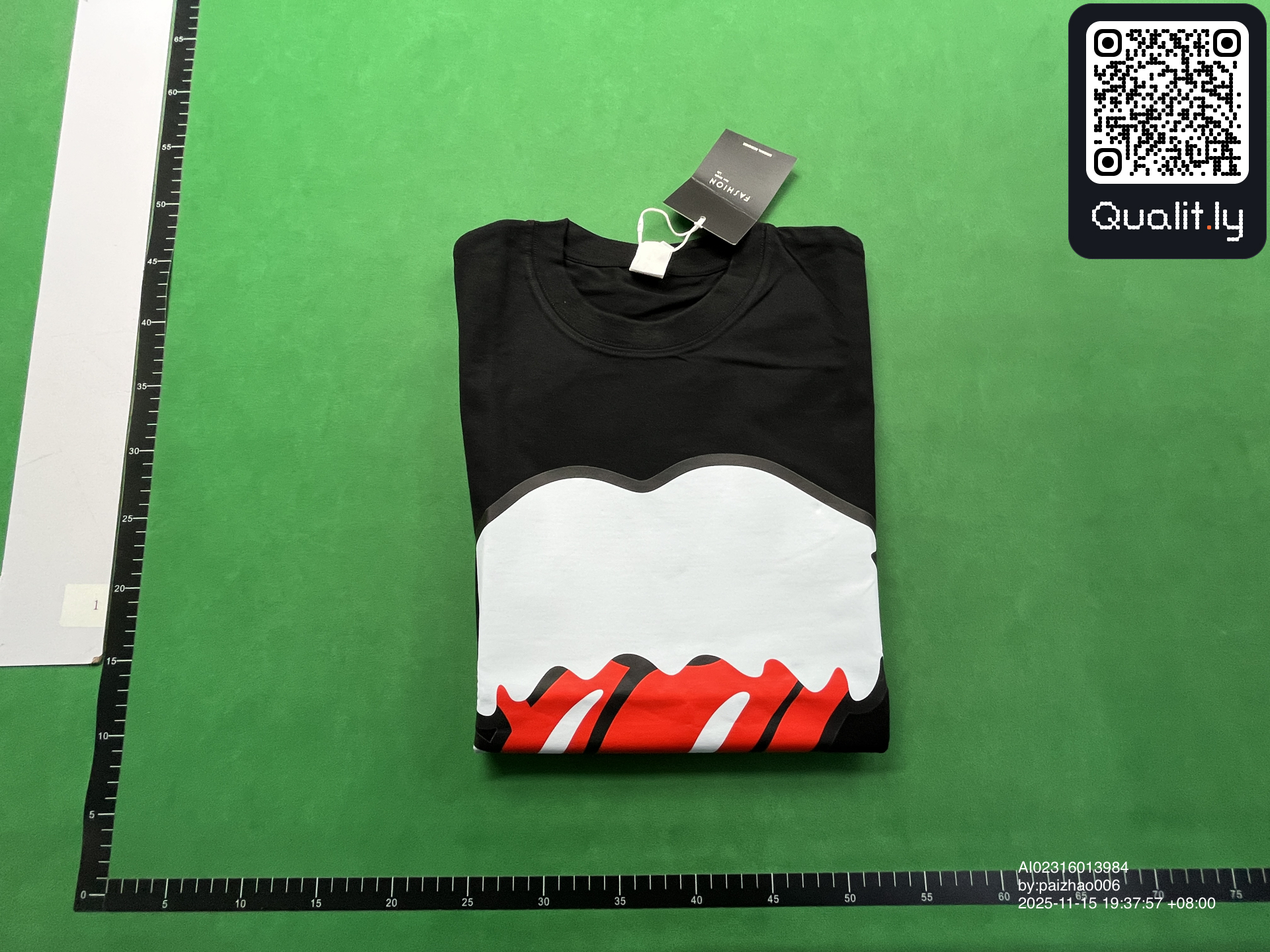 Tricou — fotografie QC 1 din 22