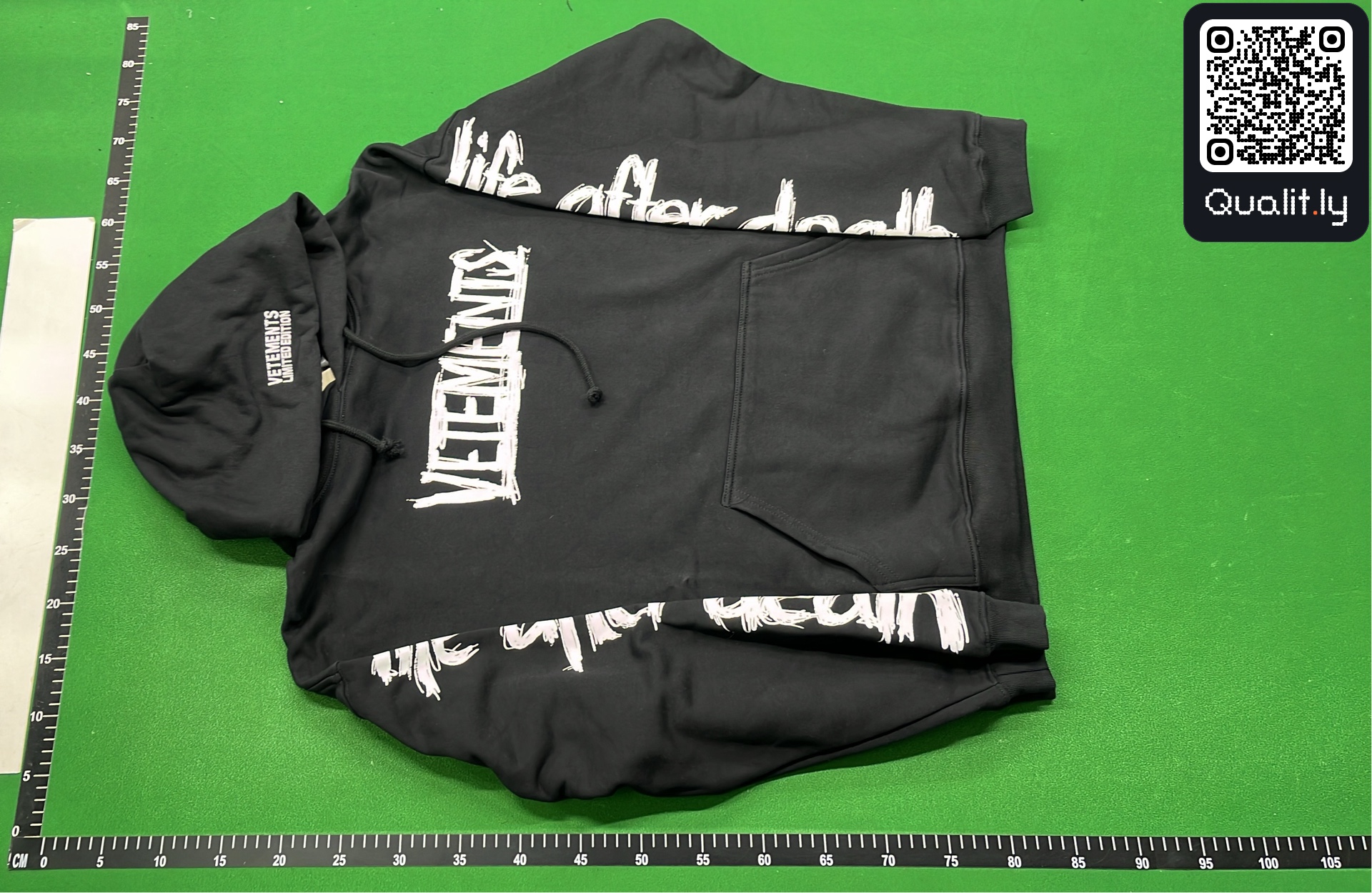 Hoodie — QC-foto 2 van 8