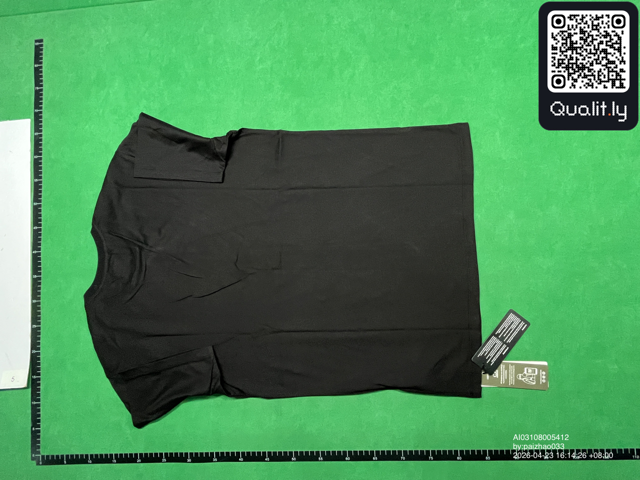 T-shirt — photo QC 2 sur 12