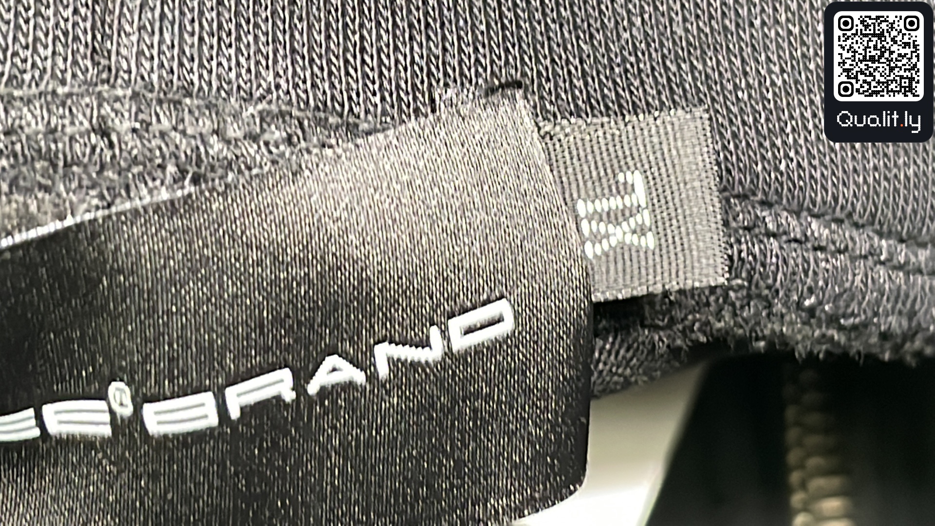 Sweatshirt — QC-foto 1 av 14