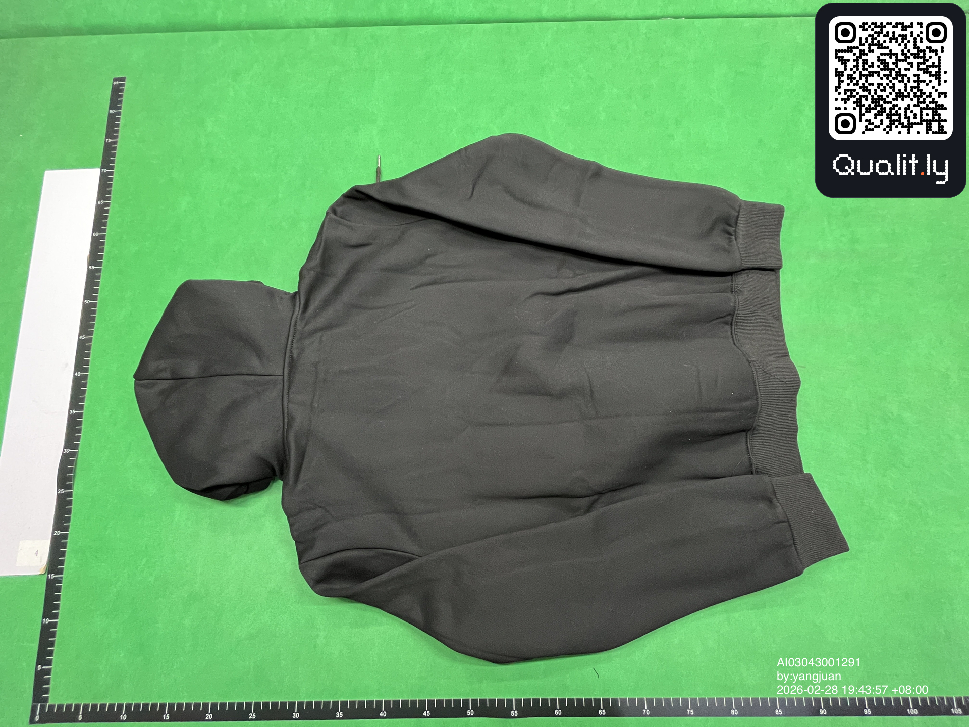 Hoodie — QC-foto 2 av 10