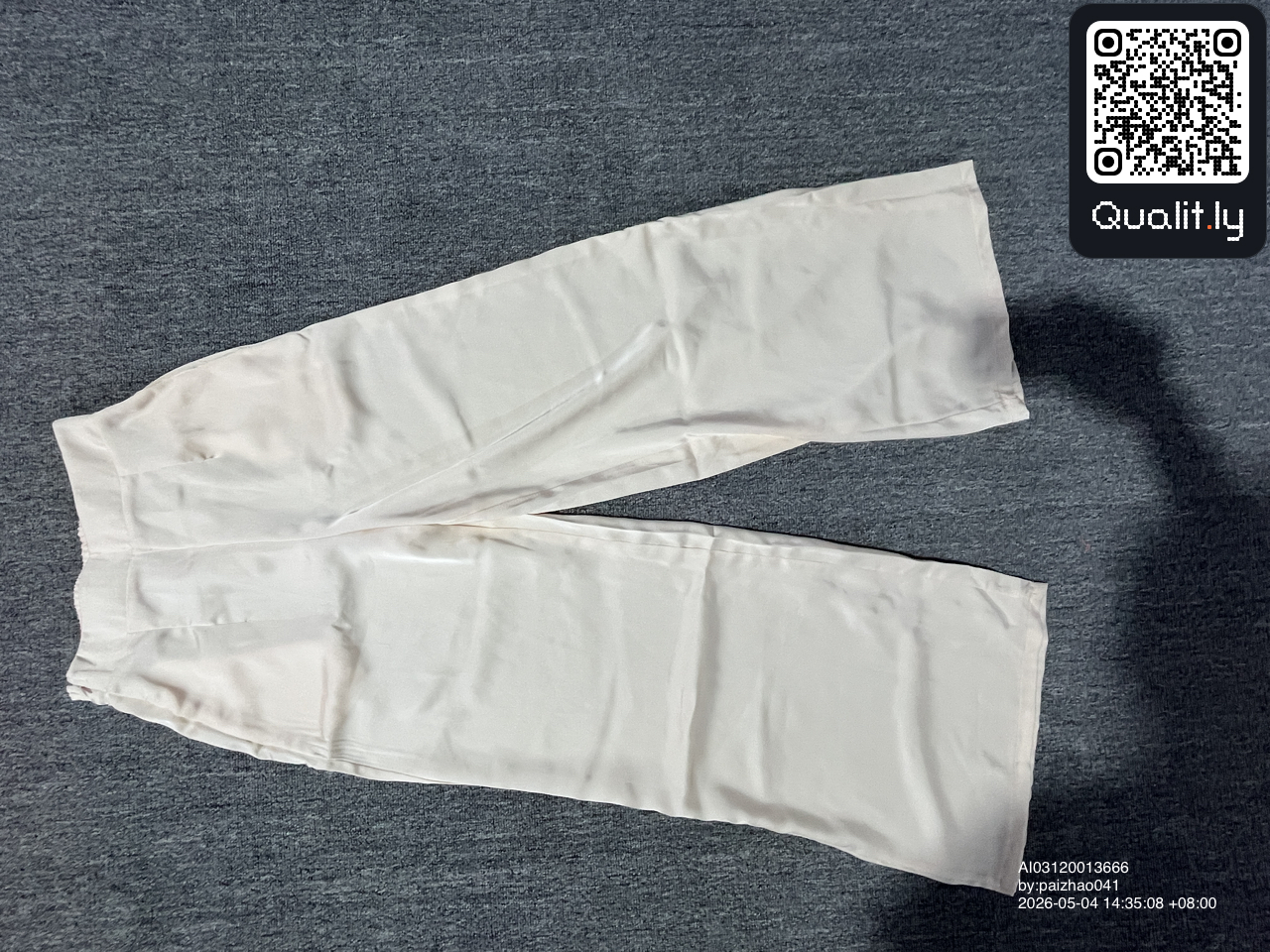Pantalon — photo QC 2 sur 8