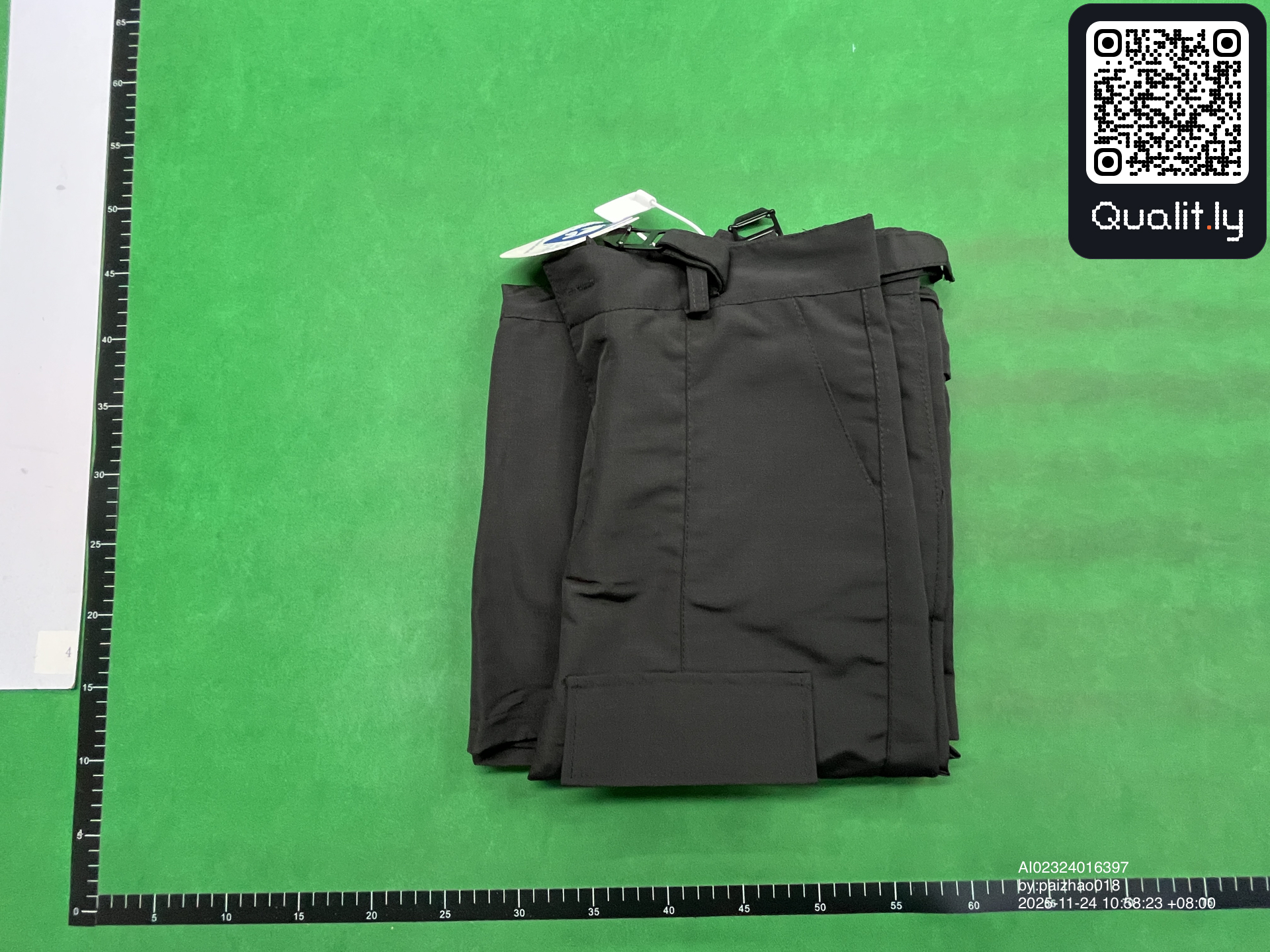 Hose — QC-Foto 1 von 4