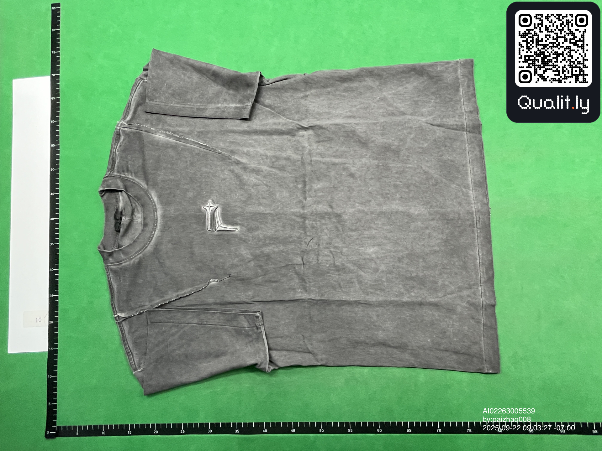 T-shirt QC photo 3 of 30