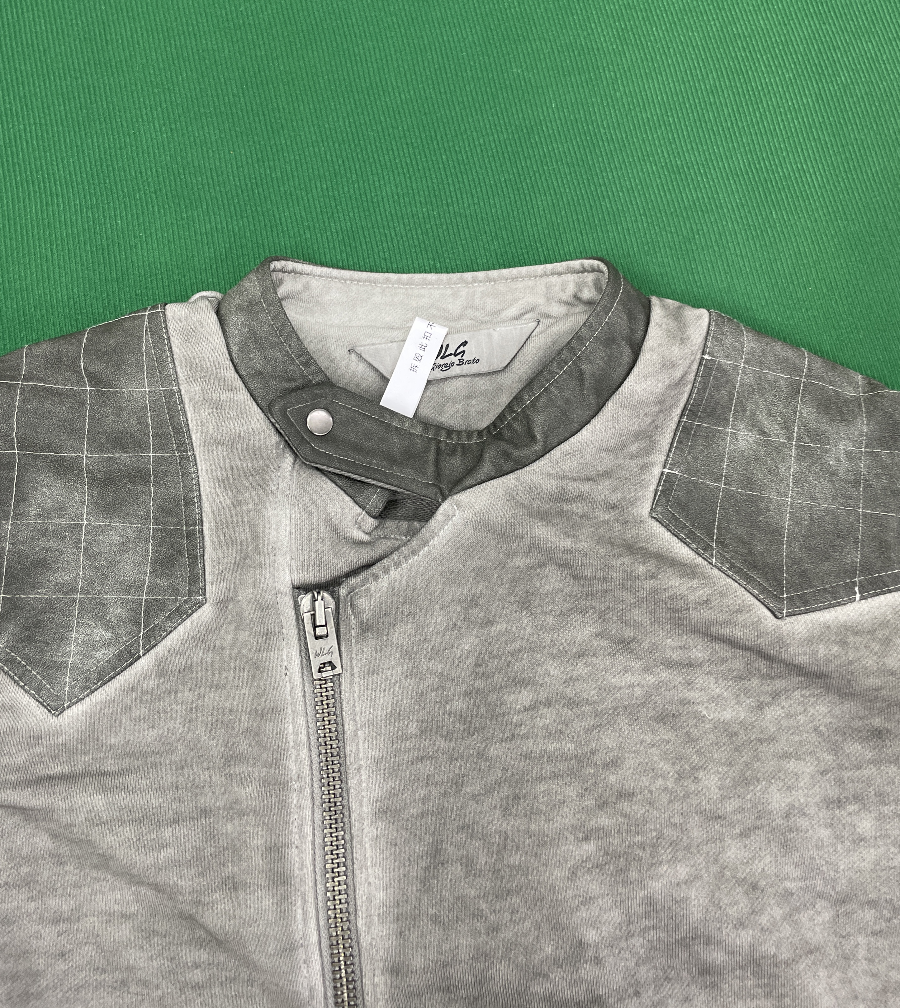 Jacket QC photo 2 of 5