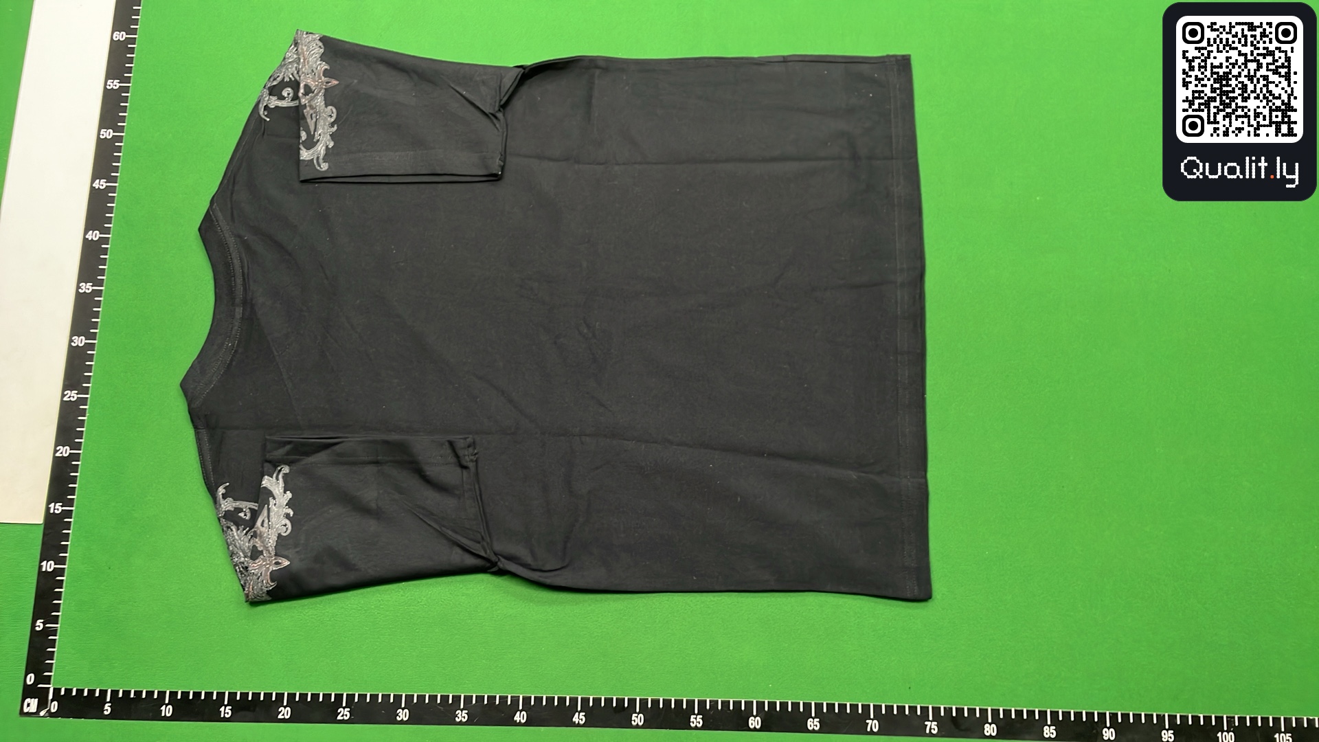 T-Shirt — QC-Foto 3 von 4