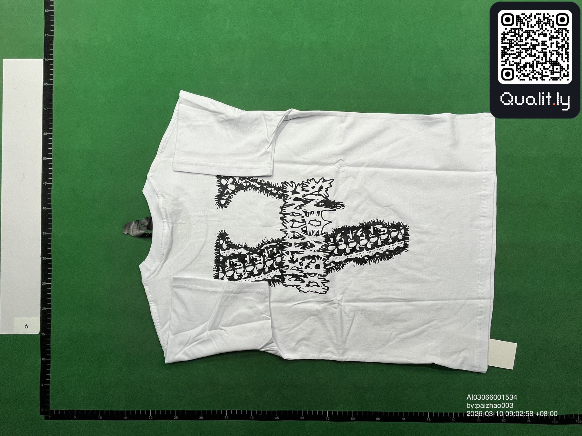 T-Shirt — QC-Foto 3 von 26