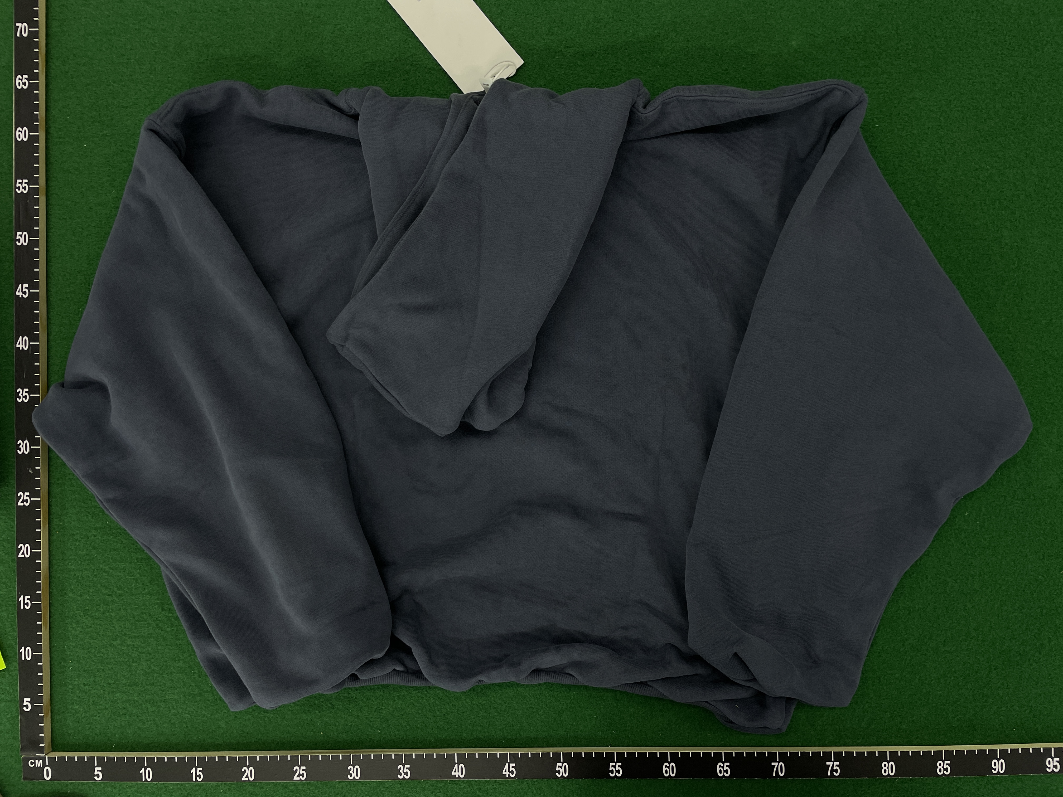 Hoodie QC photo 3 of 77