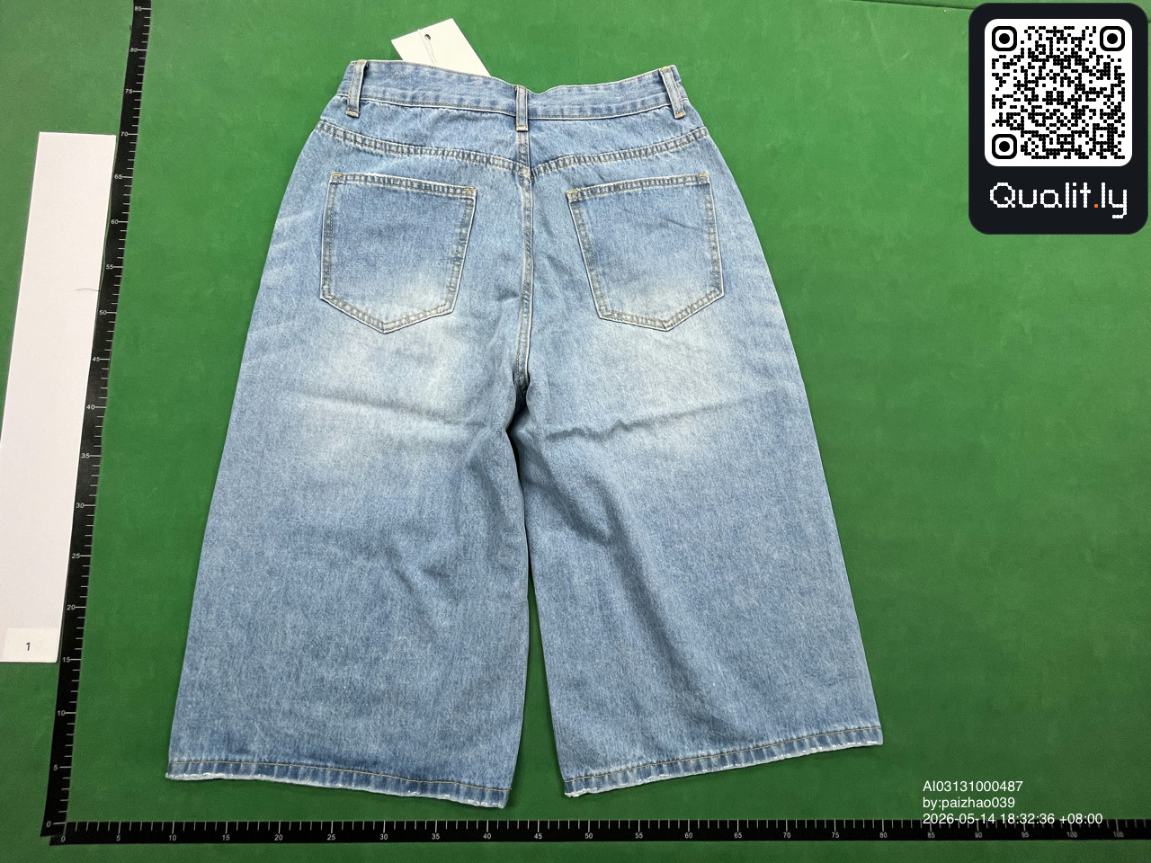 Jeans QC photo 2 of 14