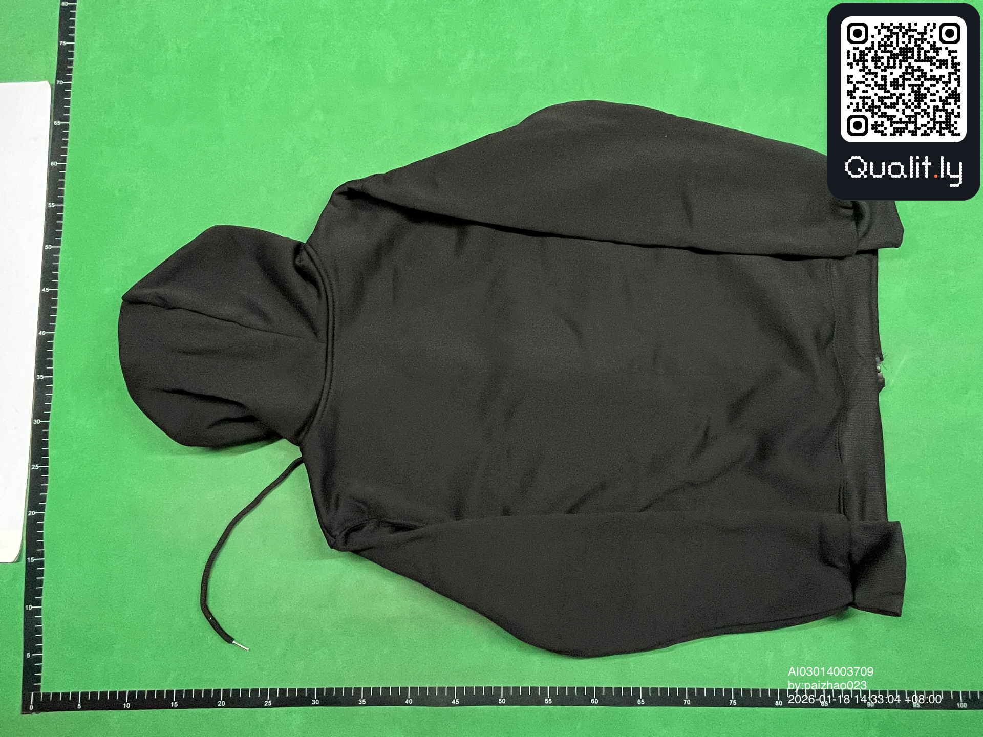 Hoodie QC photo 2 of 8