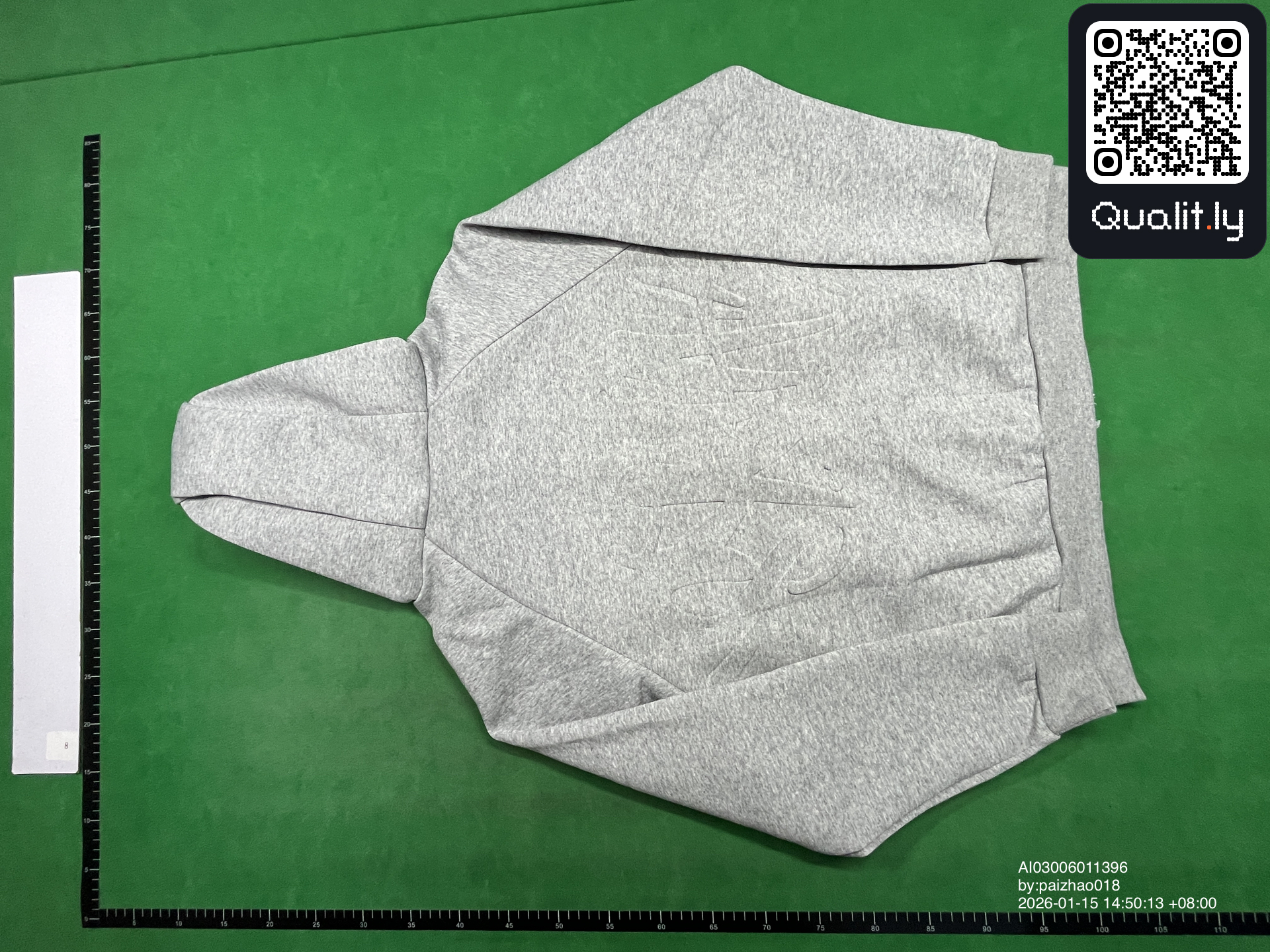 Hoodie — QC-foto 2 av 8