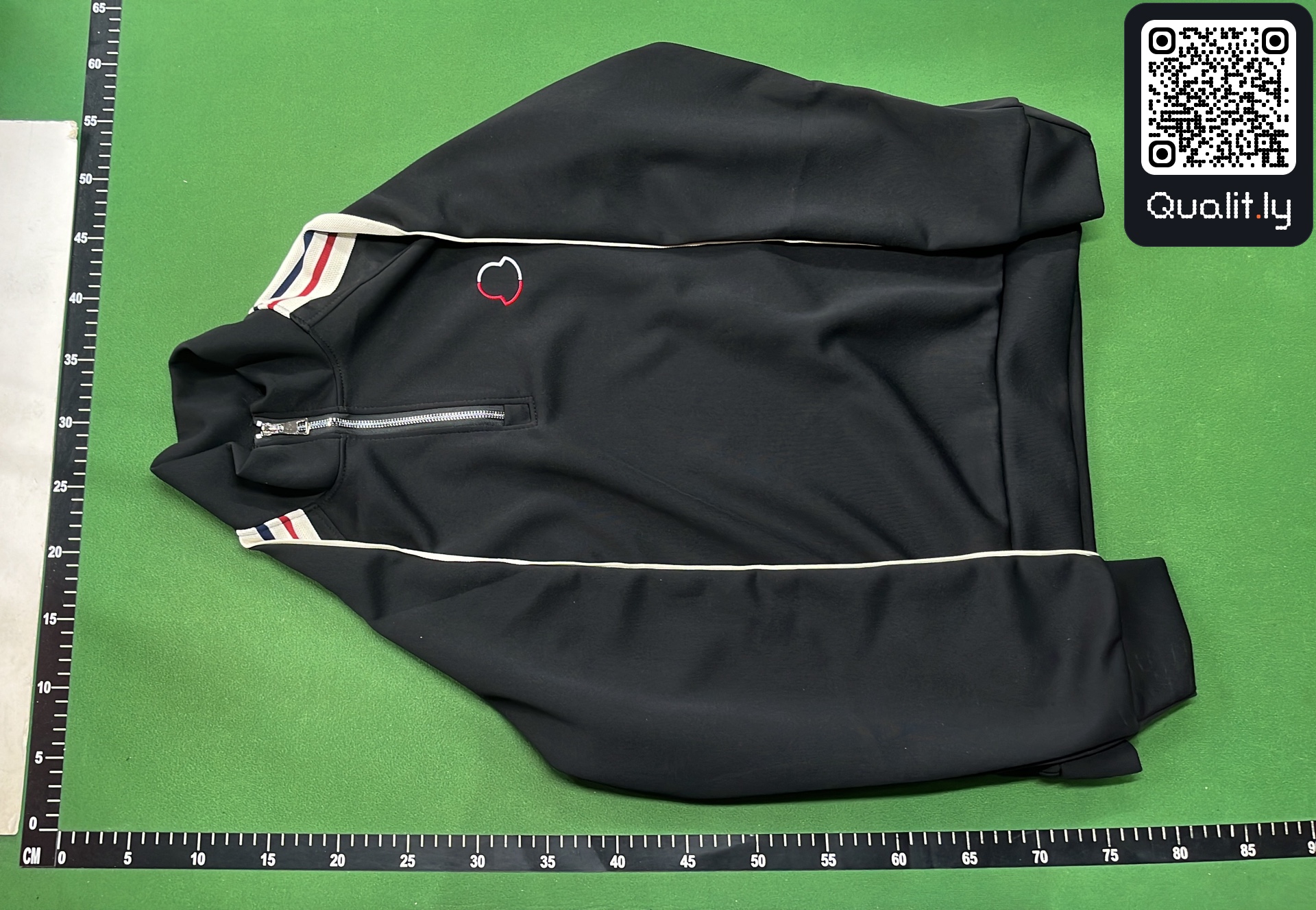 Sweater — QC-foto 2 van 5
