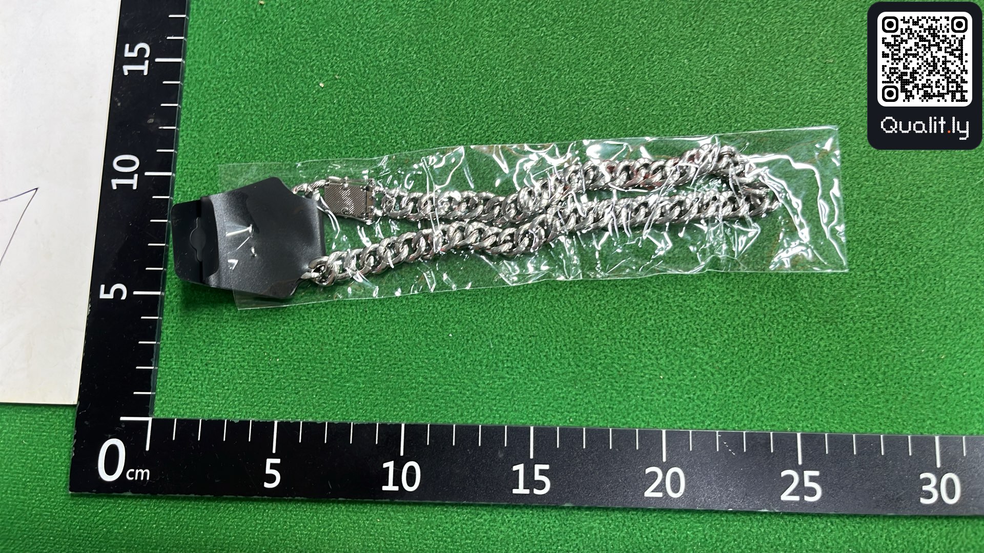 Foto QC 2 di 45