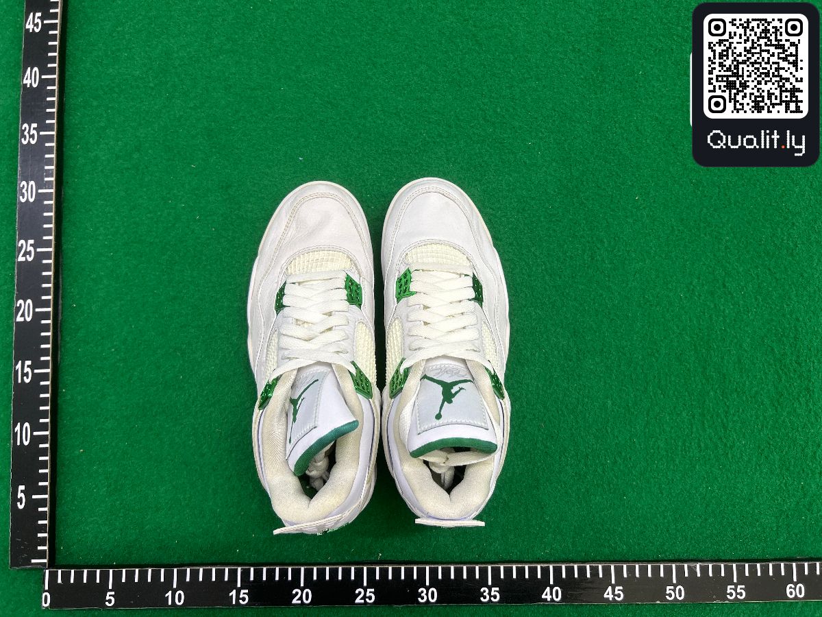 Sneakers QC photo 3 of 20