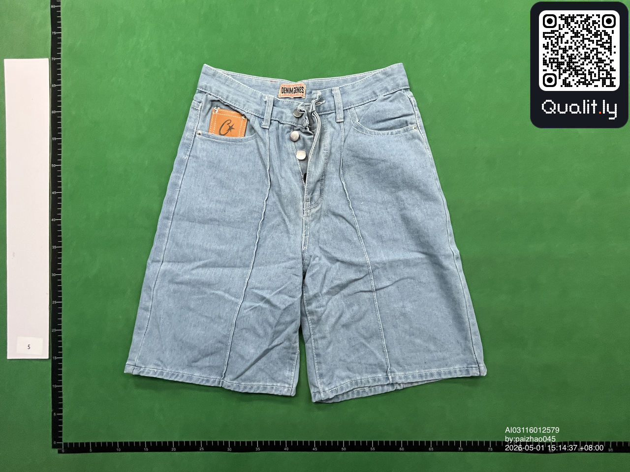 Jeans — QC-foto 3 av 26