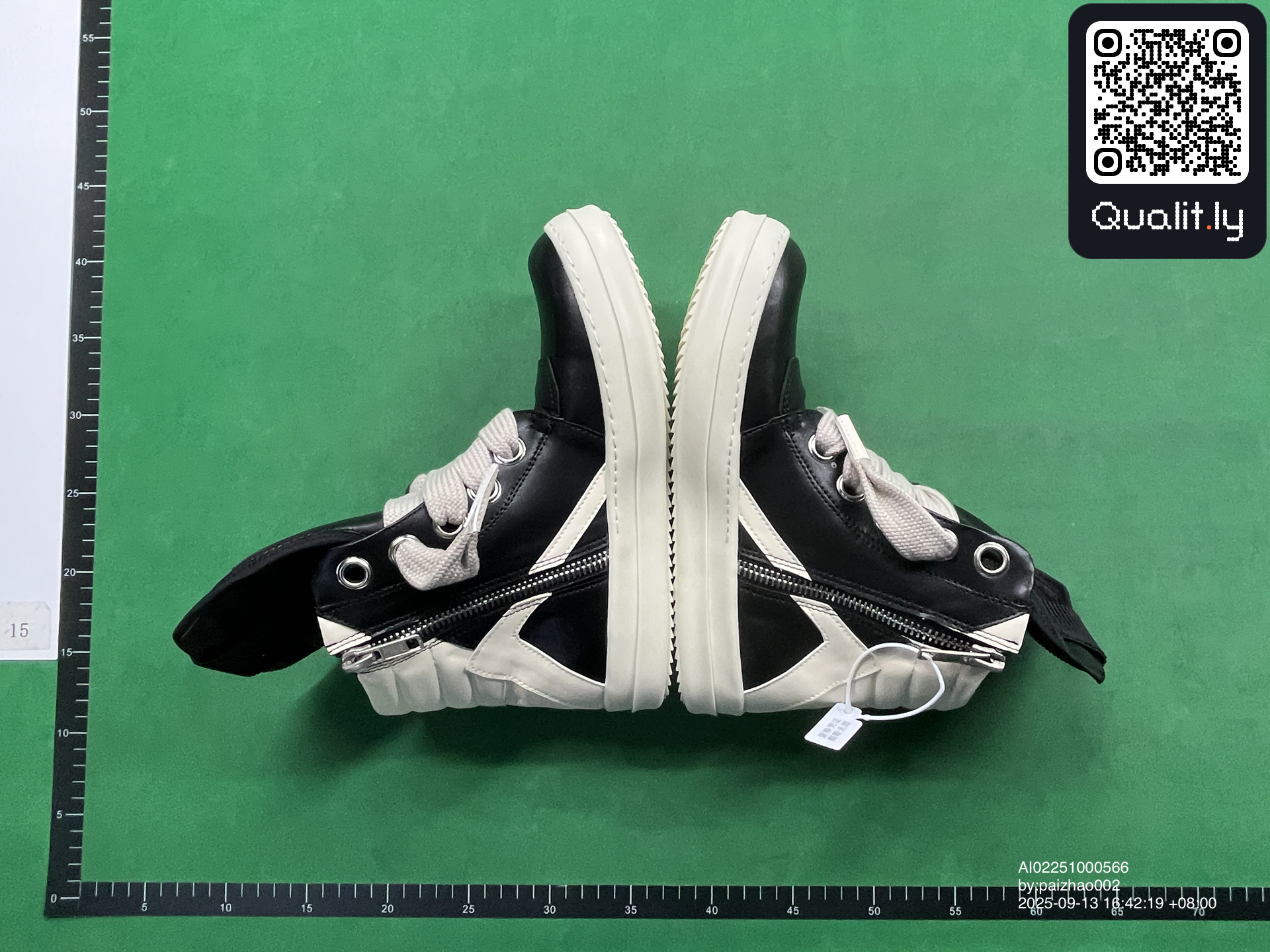 Sneakers — QC-foto 3 av 12