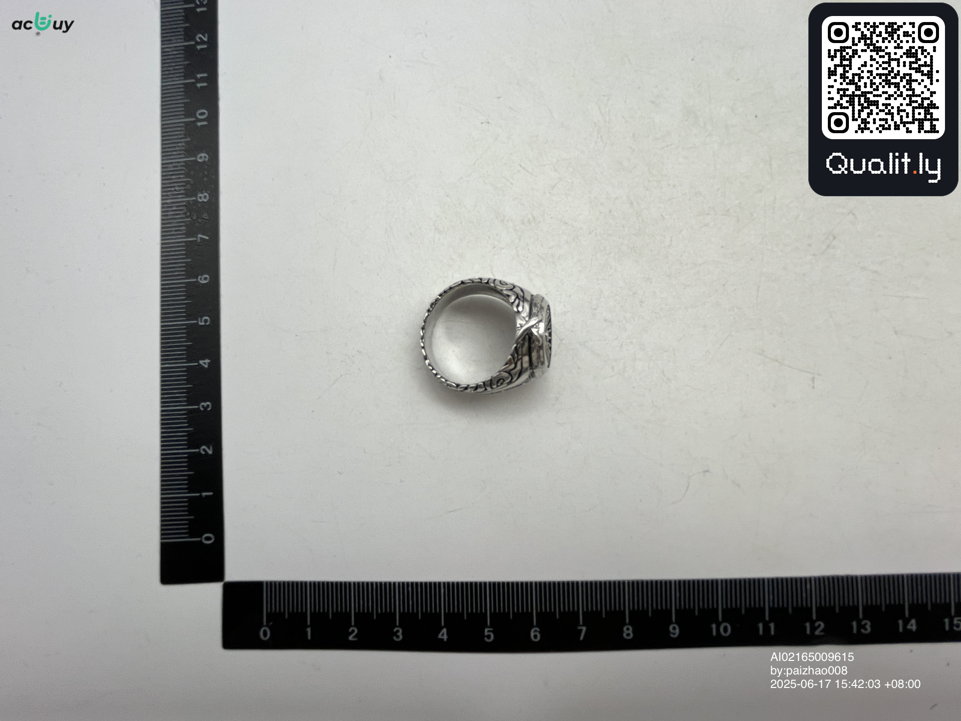 Schmuck — QC-Foto 1 von 9